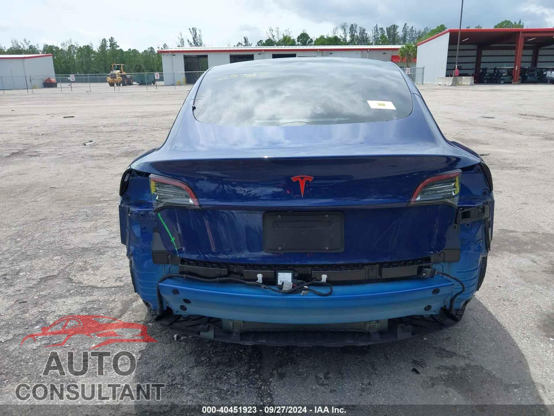 TESLA MODEL 3 2023 - 5YJ3E1EA3PF483727