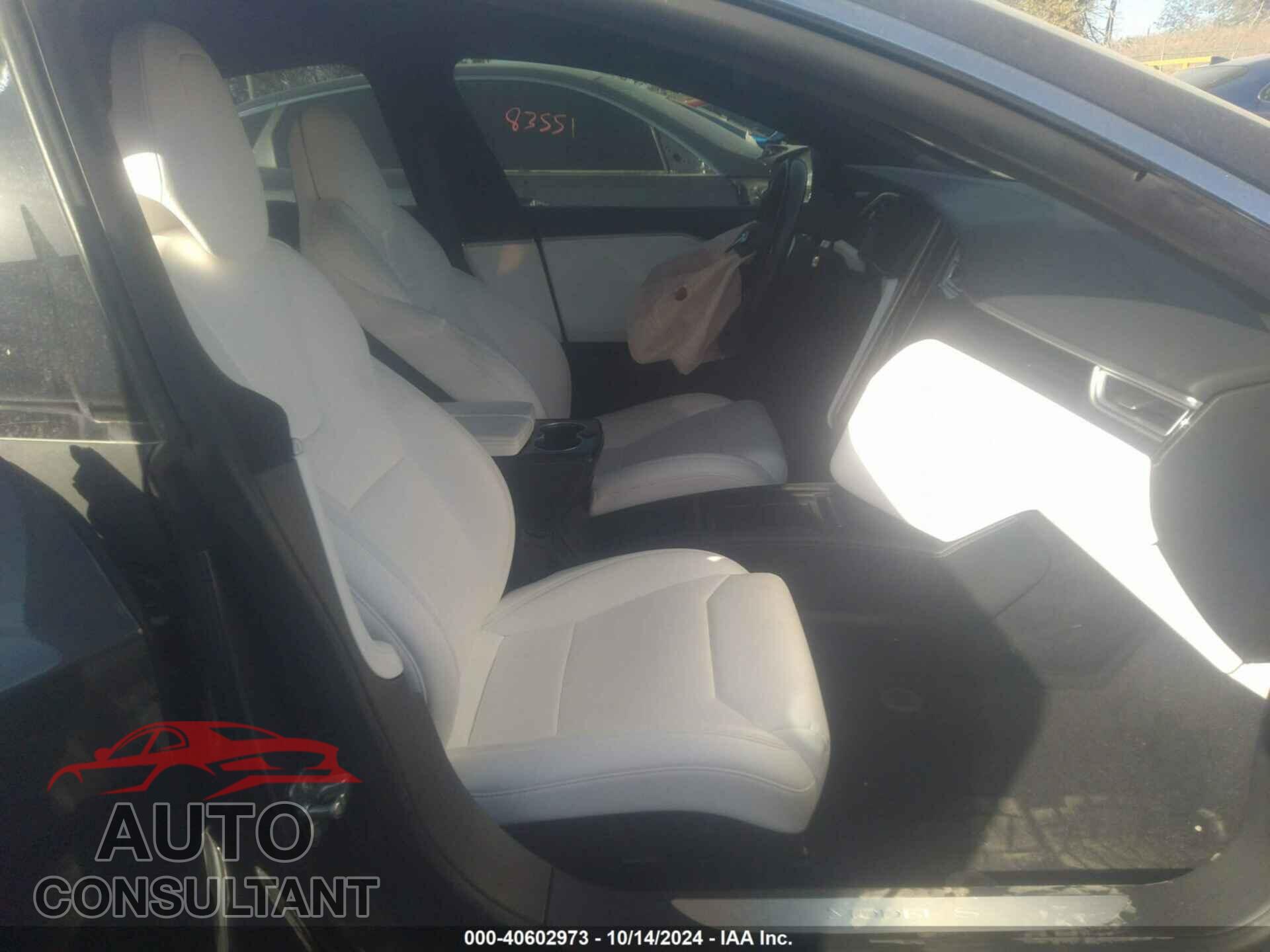 TESLA MODEL S 2017 - 5YJSA1E21HF204986