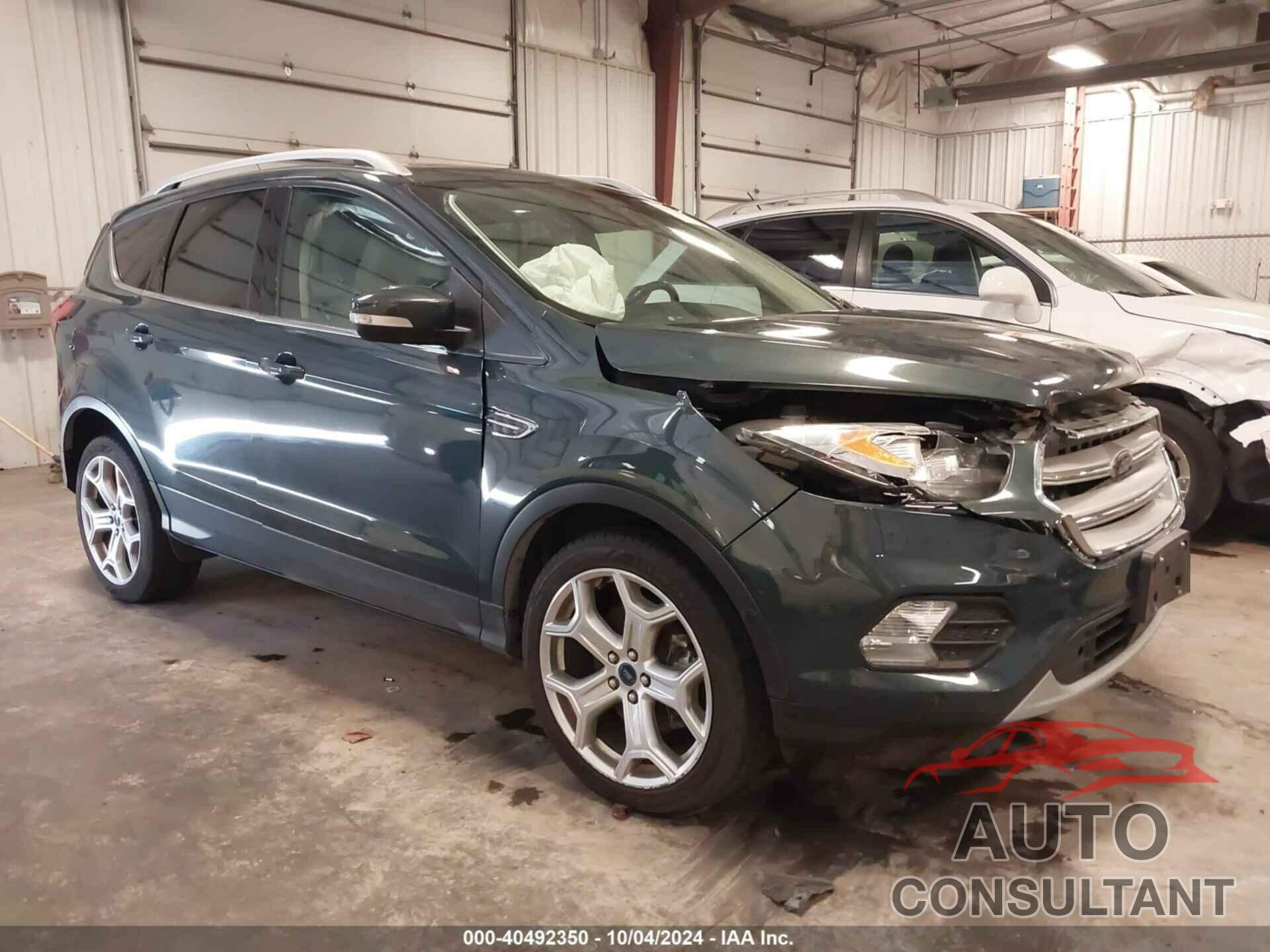 FORD ESCAPE 2019 - 1FMCU9J9XKUB58825