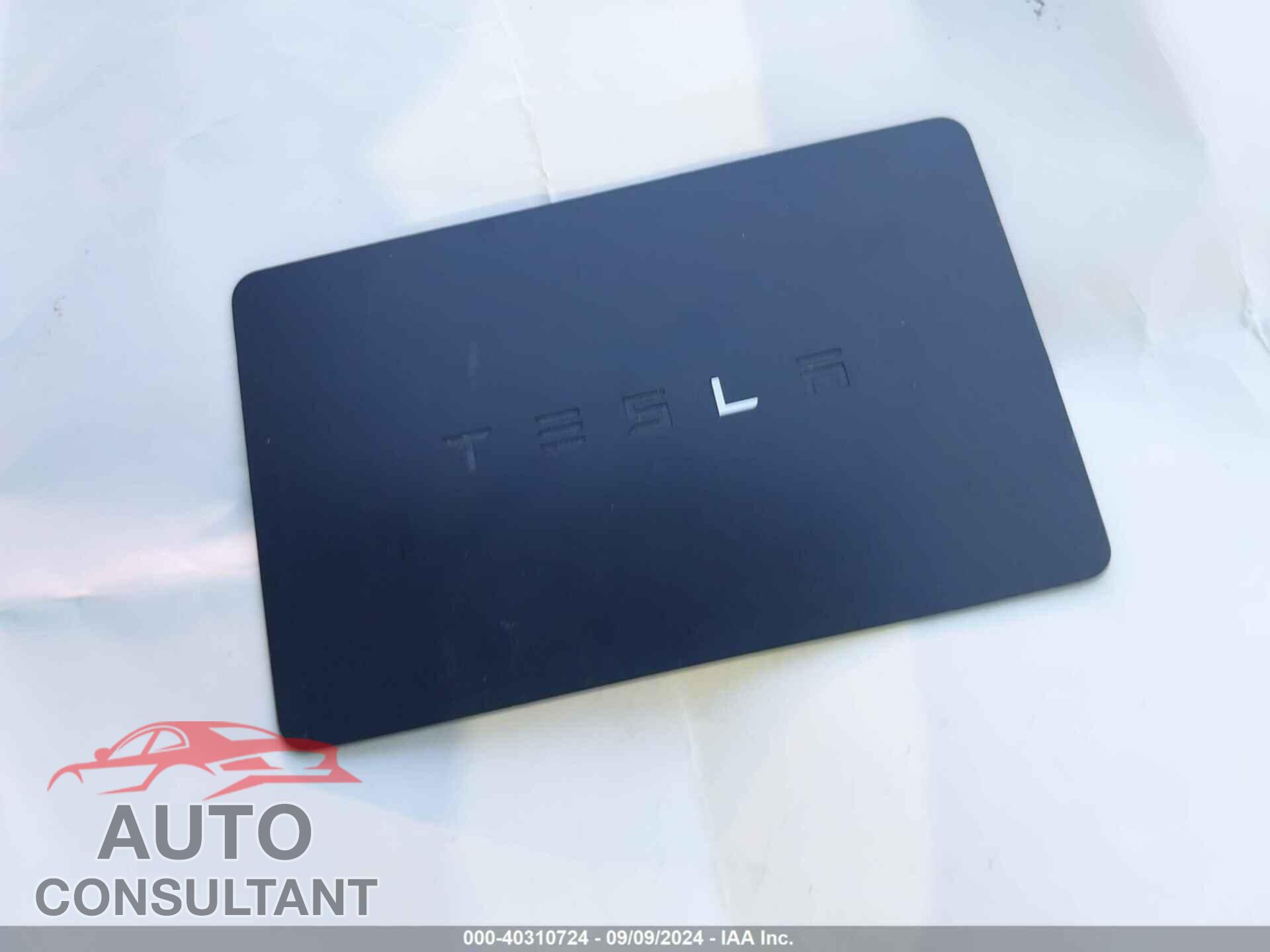 TESLA MODEL 3 2018 - 5YJ3E1EA0JF004302