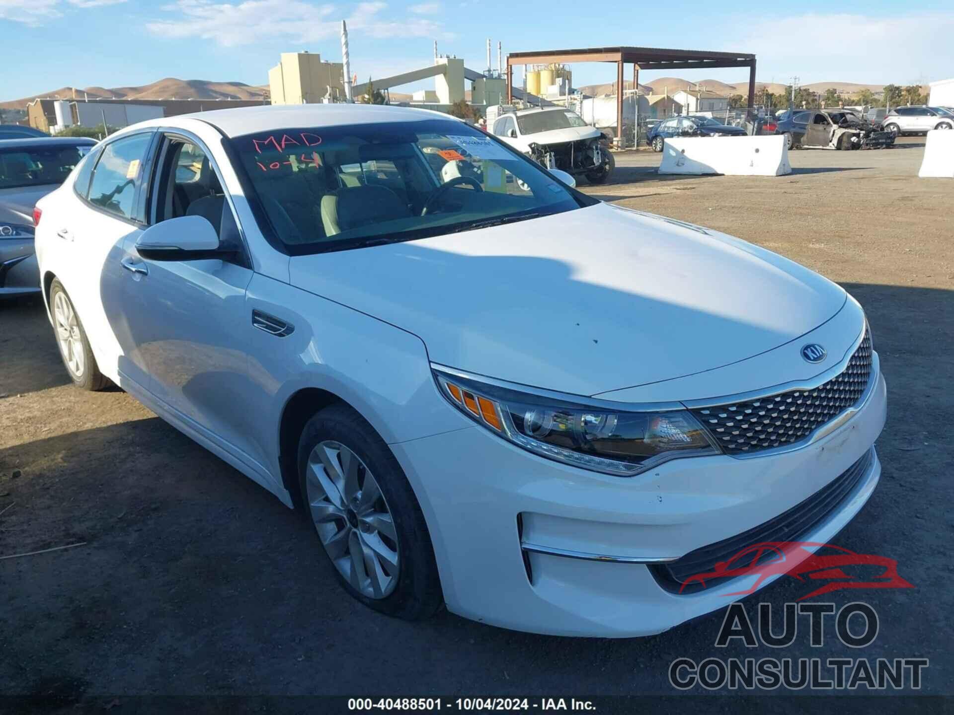 KIA OPTIMA 2018 - 5XXGU4L31JG223826