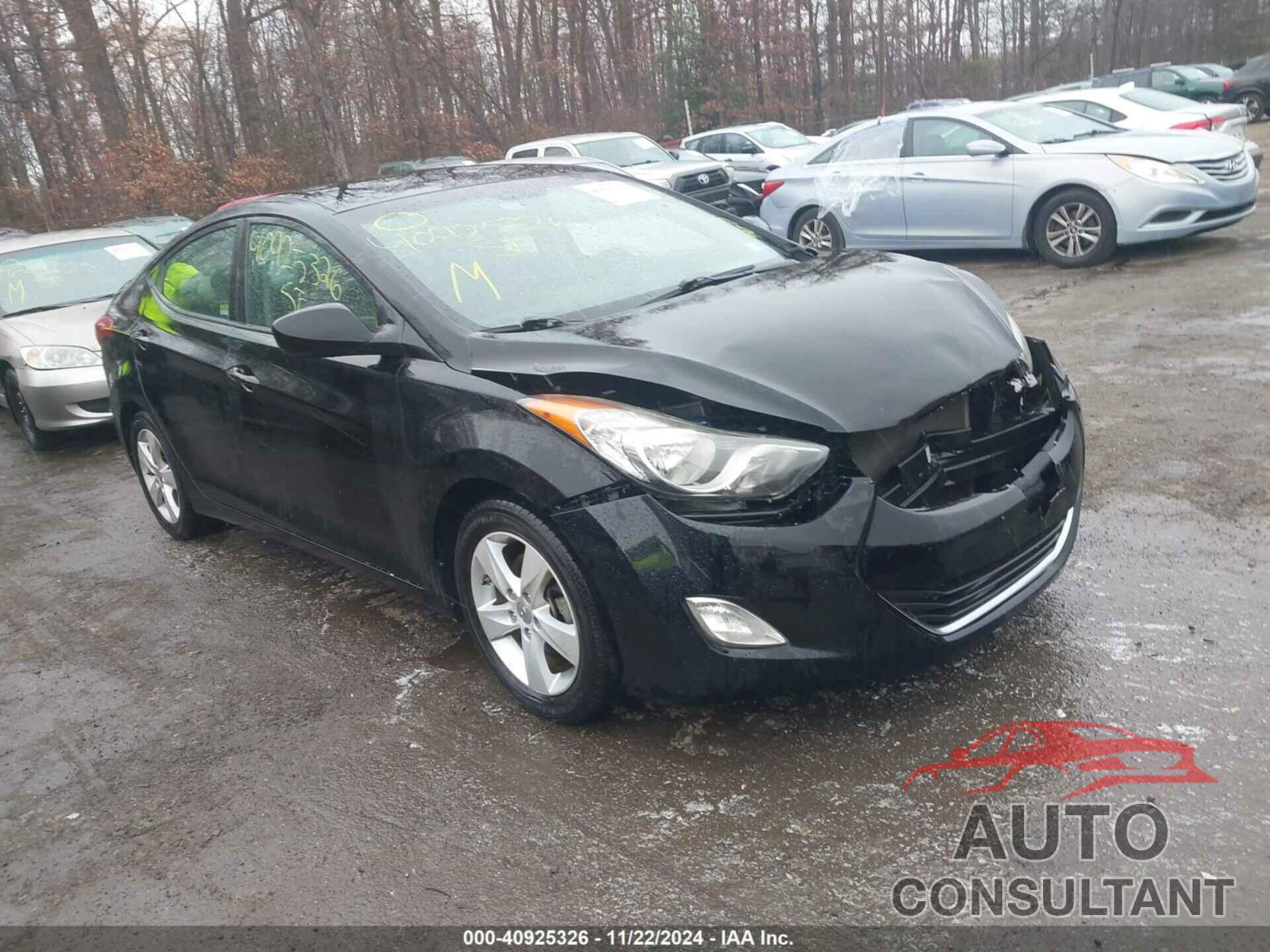 HYUNDAI ELANTRA 2013 - KMHDH4AE0DU889856