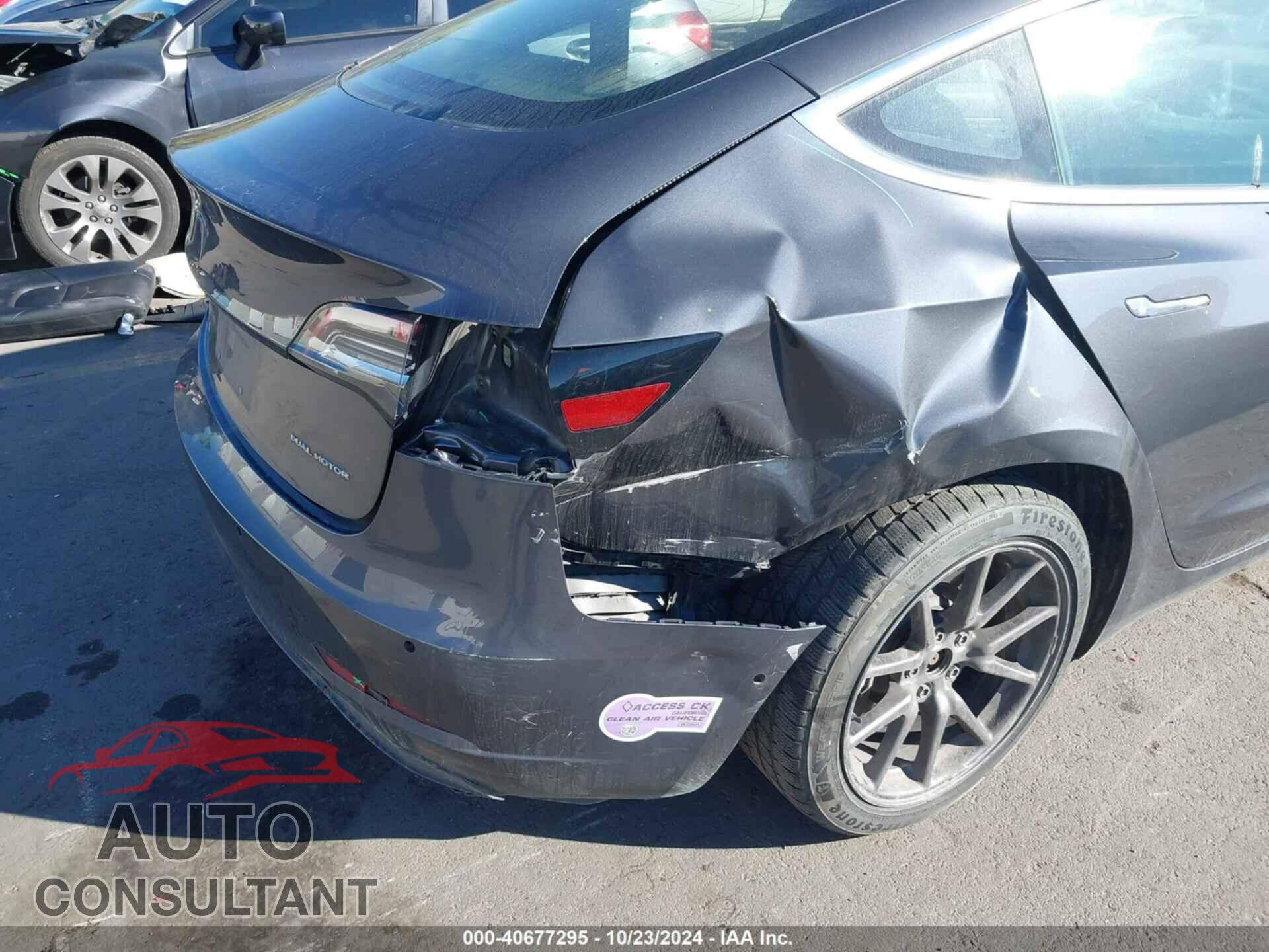 TESLA MODEL 3 2018 - 5YJ3E1EB0JF089926