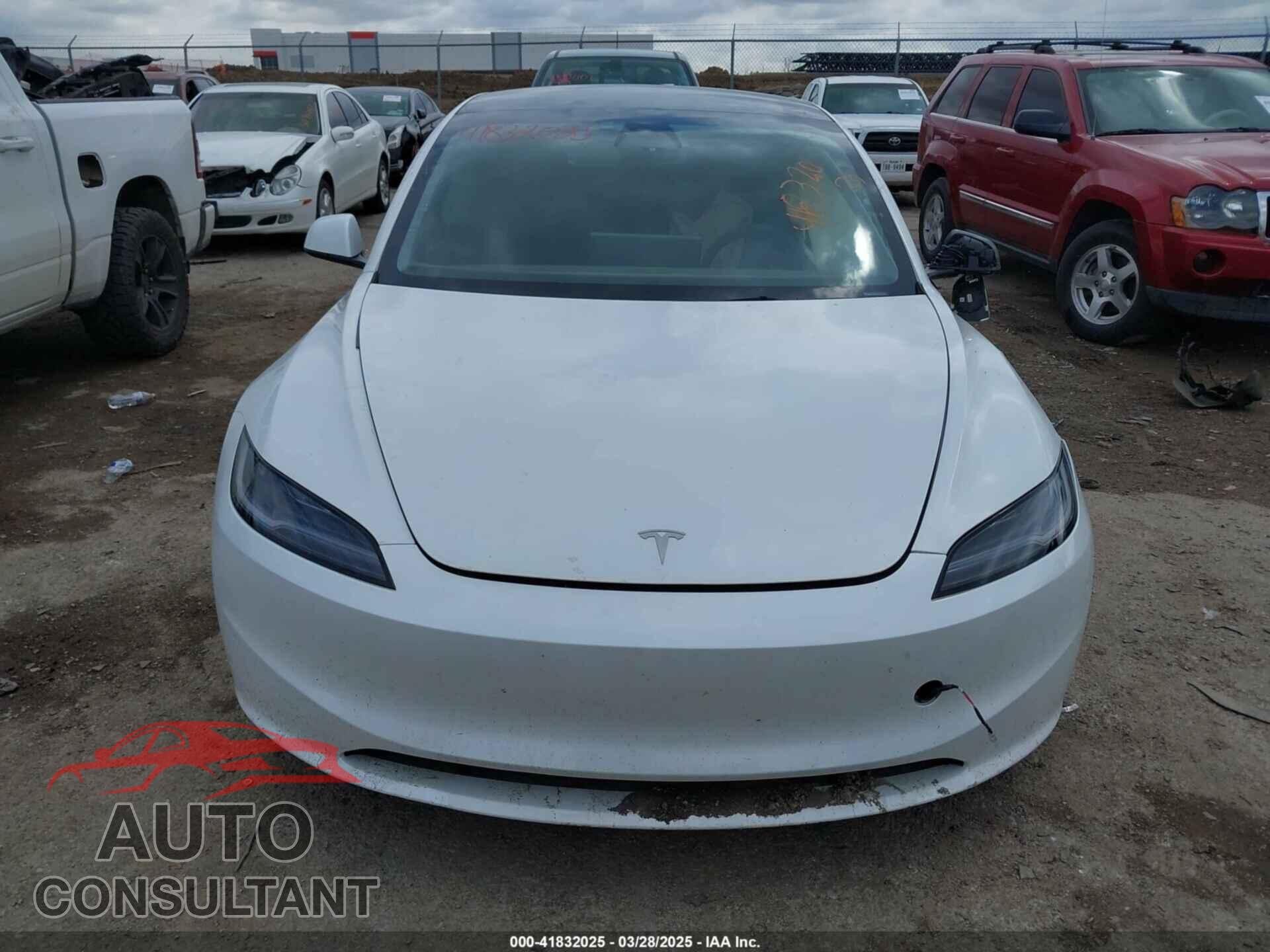 TESLA MODEL 3 2024 - 5YJ3E1EA2RF731663
