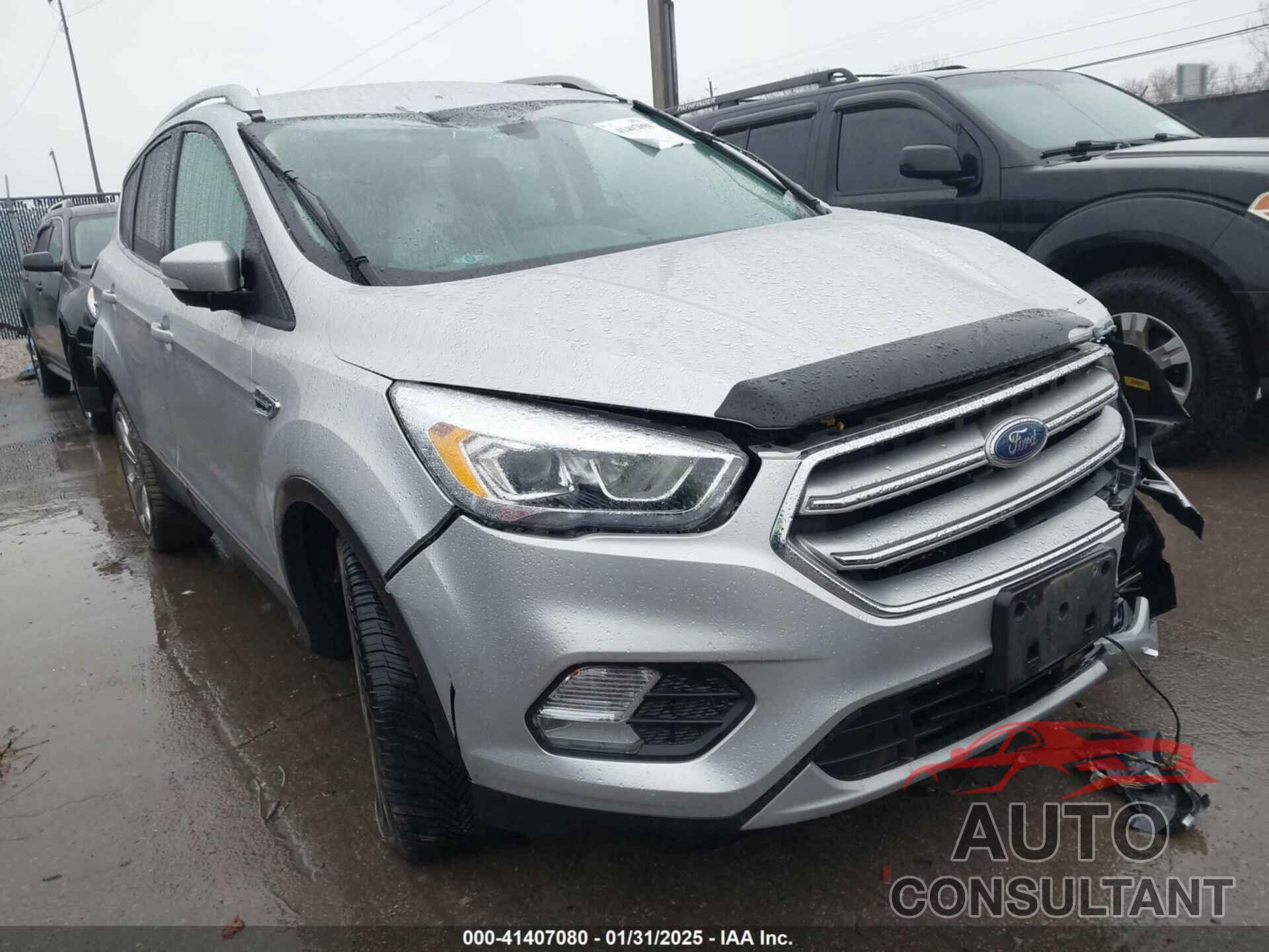 FORD ESCAPE 2017 - 1FMCU0J98HUD86746