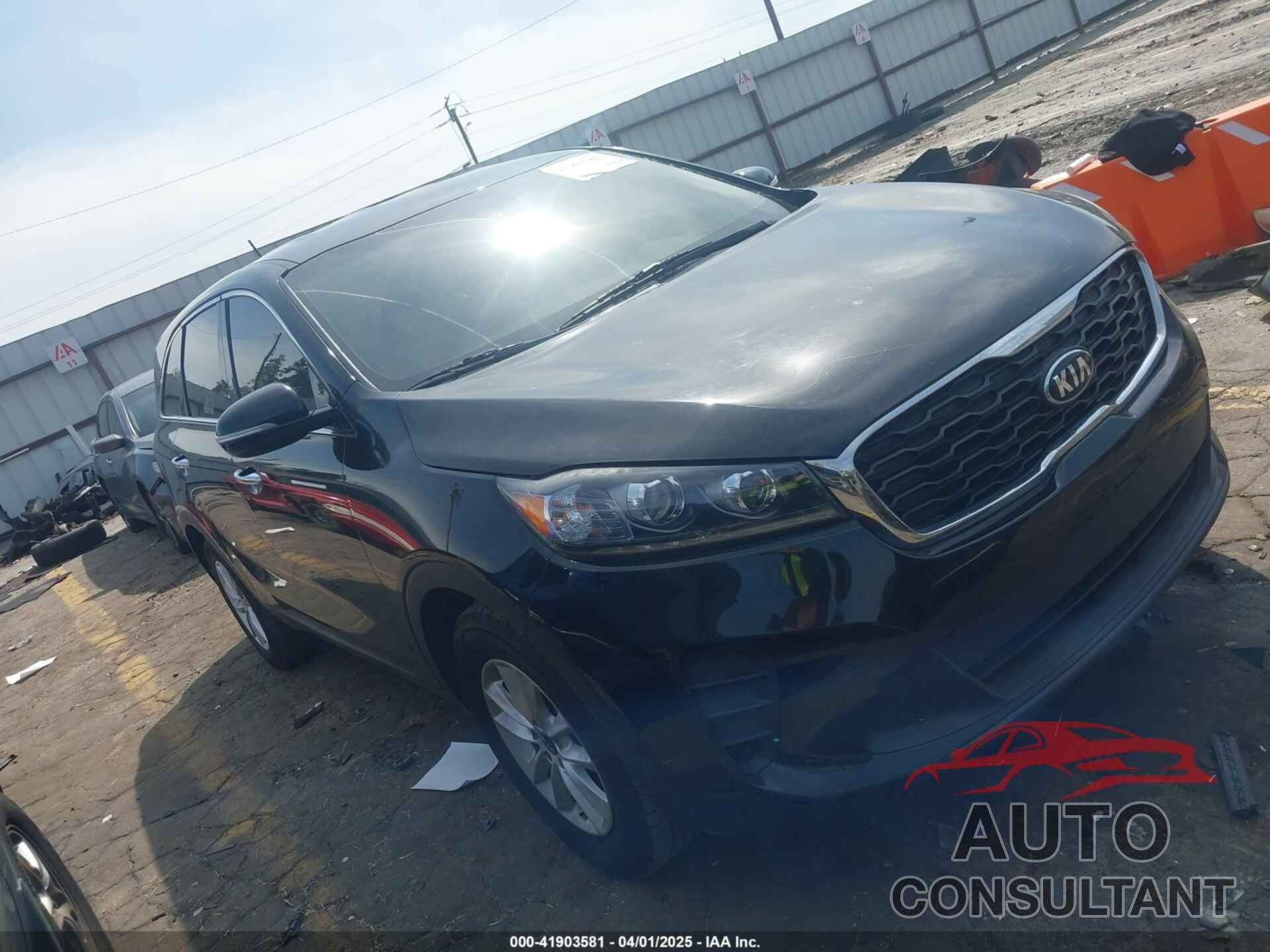 KIA SORENTO 2019 - 5XYPG4A32KG581718