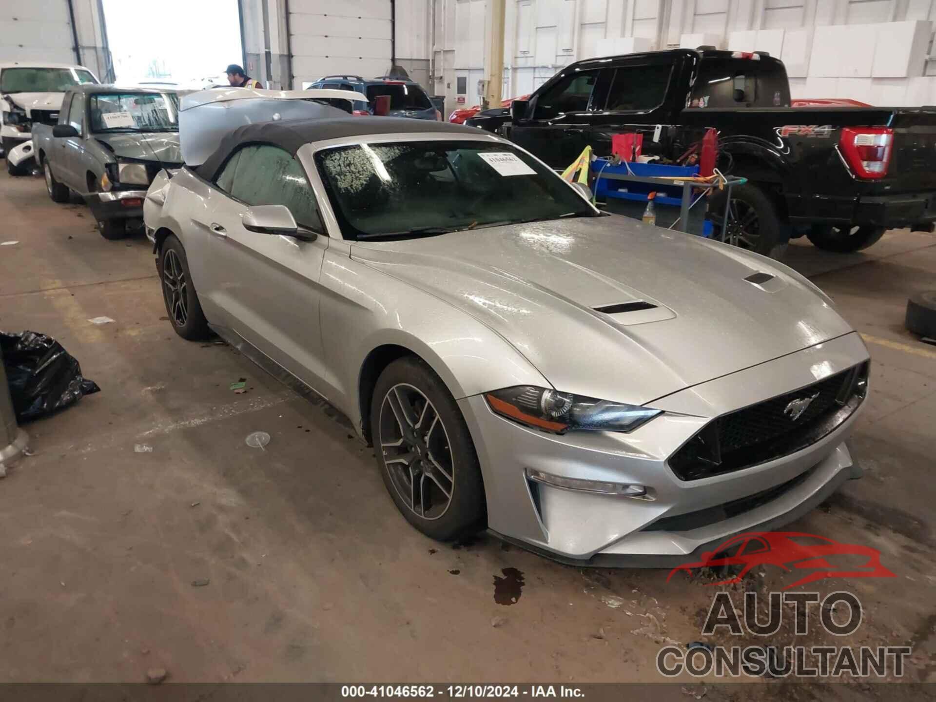 FORD MUSTANG 2019 - 1FATP8UH2K5138609