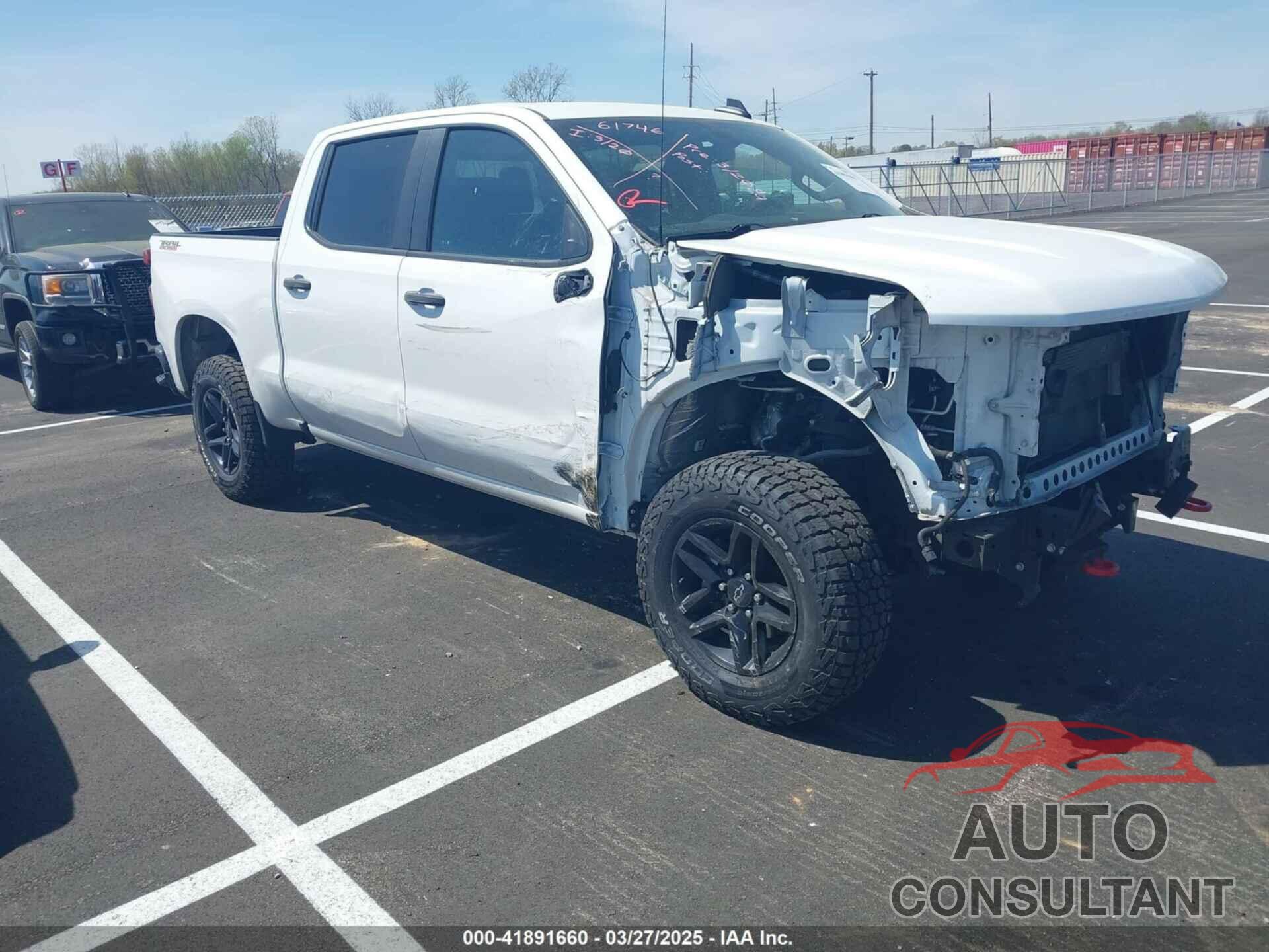 CHEVROLET SILVERADO 1500 2021 - 1GCPYCEF1MZ413908