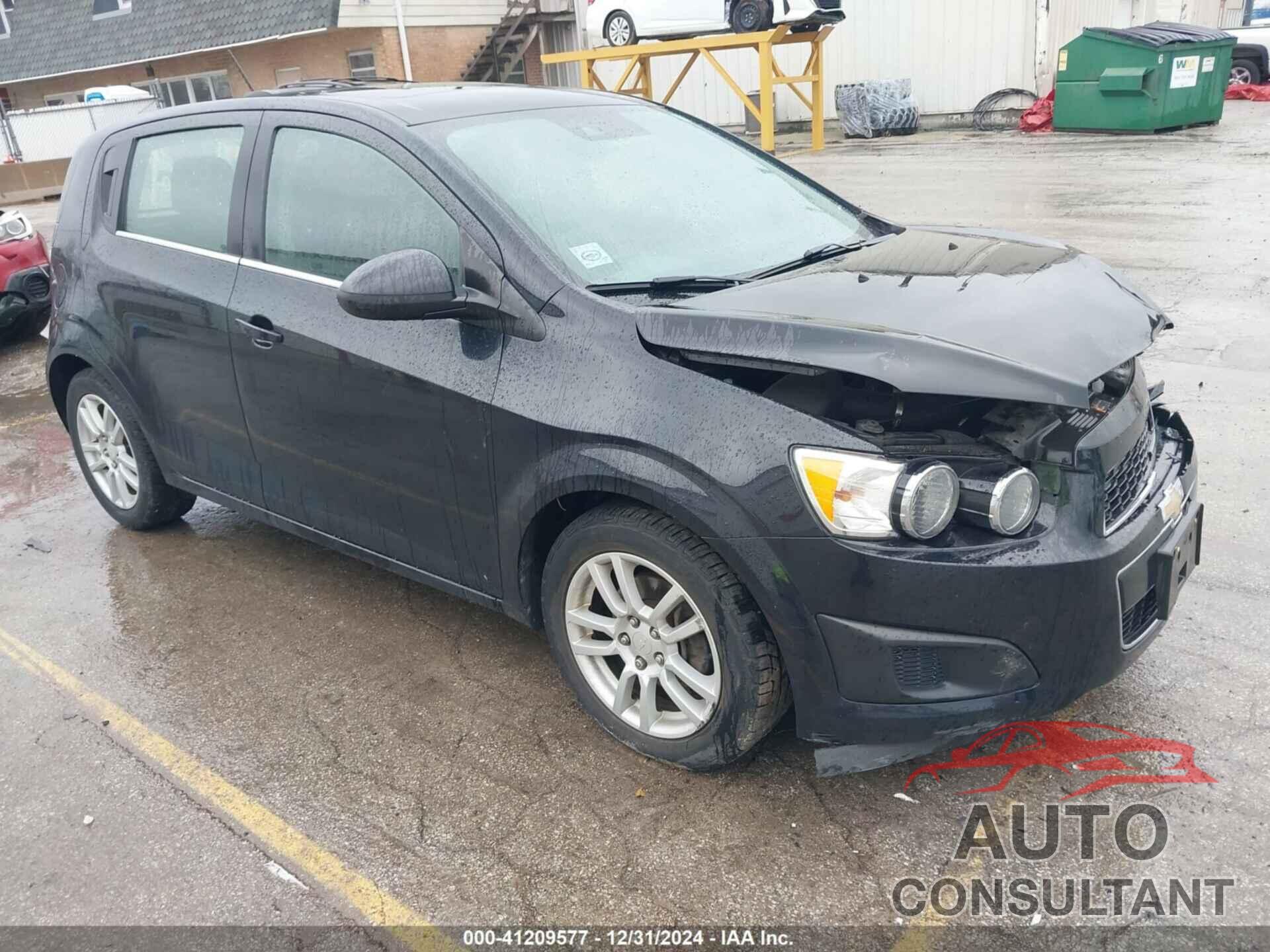 CHEVROLET SONIC 2015 - 1G1JC6SB9F4215304