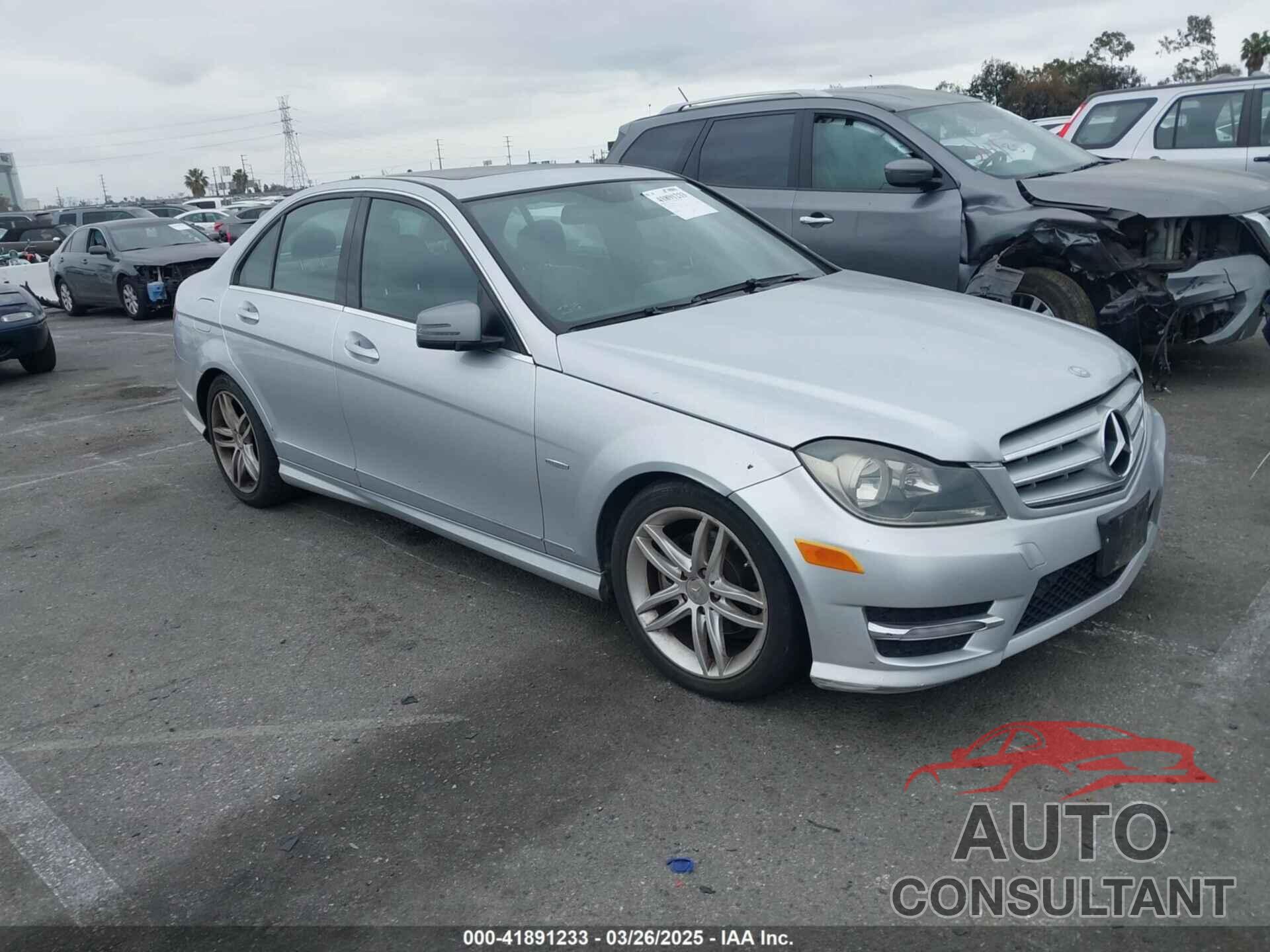 MERCEDES-BENZ C 250 2012 - WDDGF4HB4CR199148