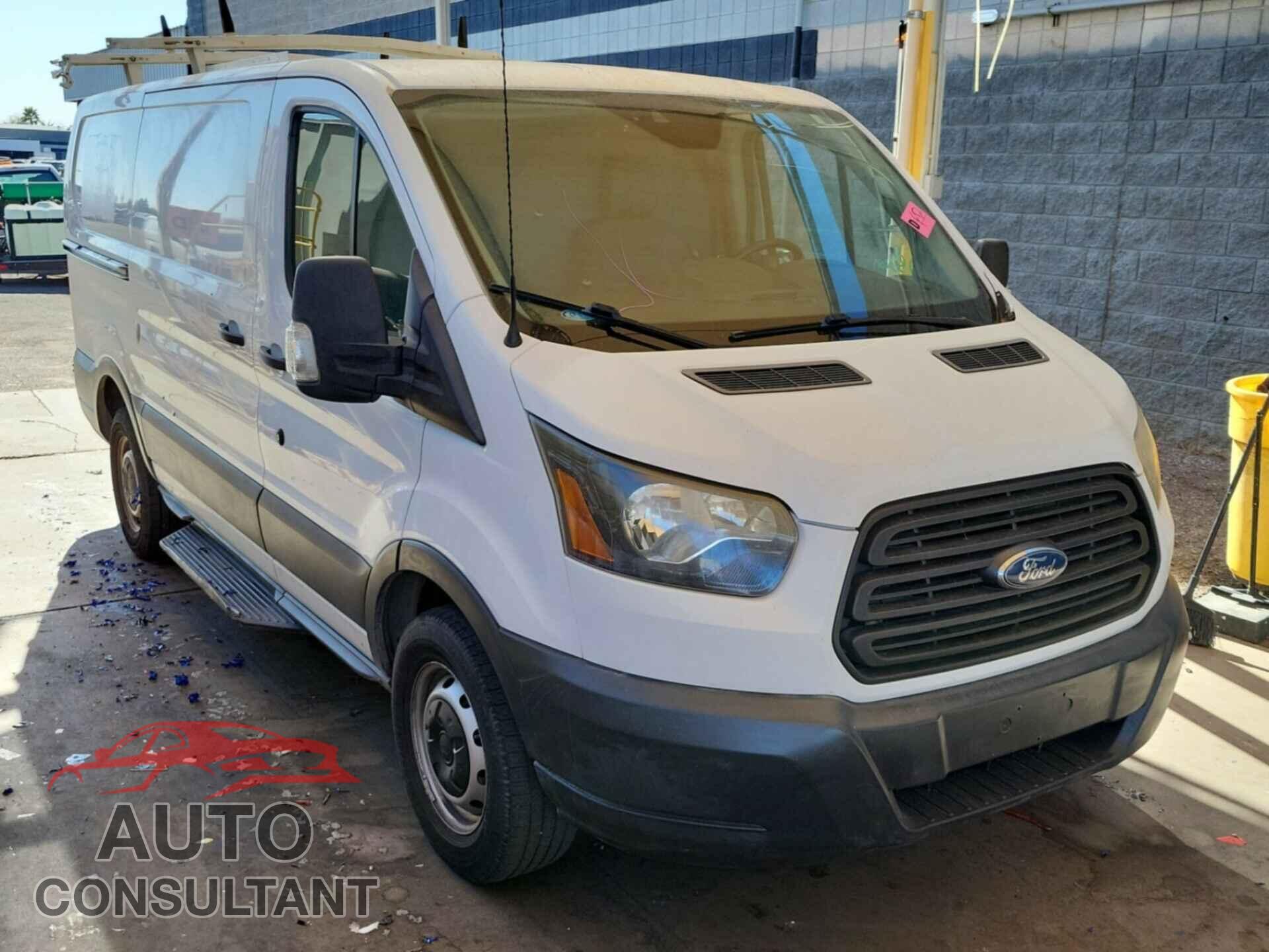 FORD TRANSIT 2017 - 1FTYR1YM8HKB33238
