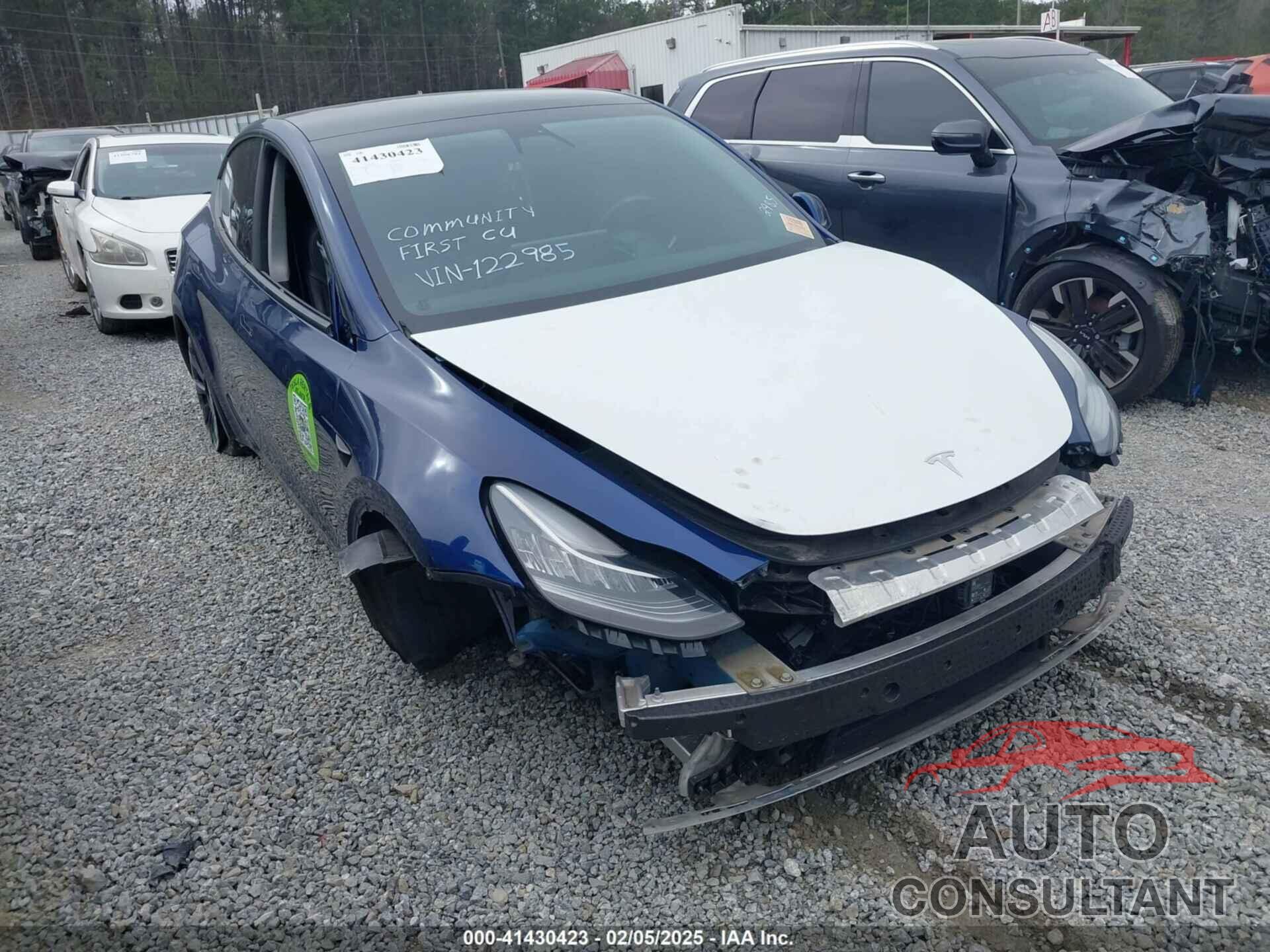 TESLA MODEL Y 2021 - 5YJYGDED8MF122985
