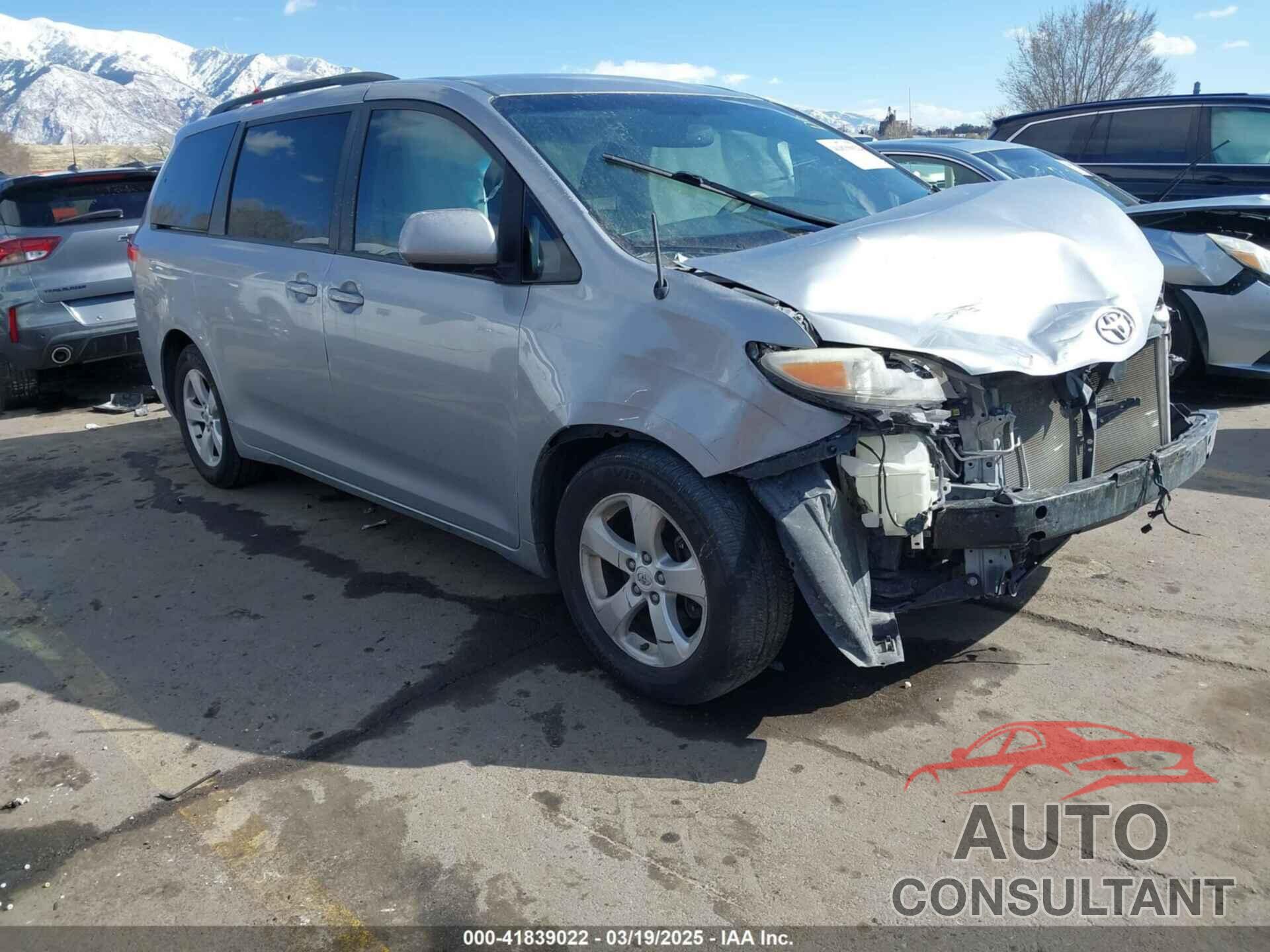 TOYOTA SIENNA 2012 - 5TDKK3DC1CS264239