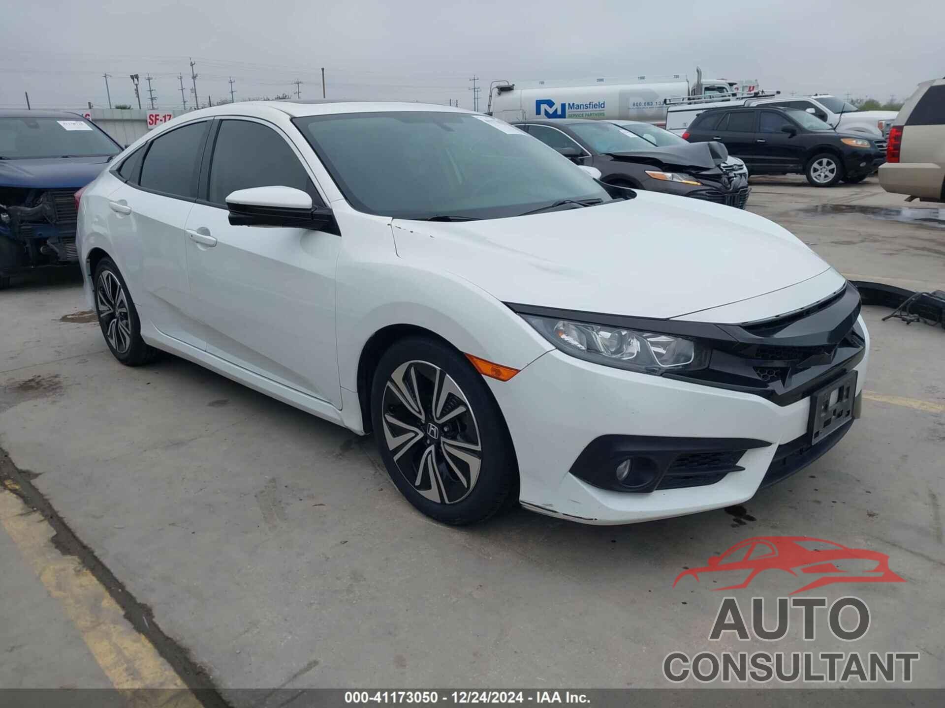 HONDA CIVIC 2018 - JHMFC1F74JX028032