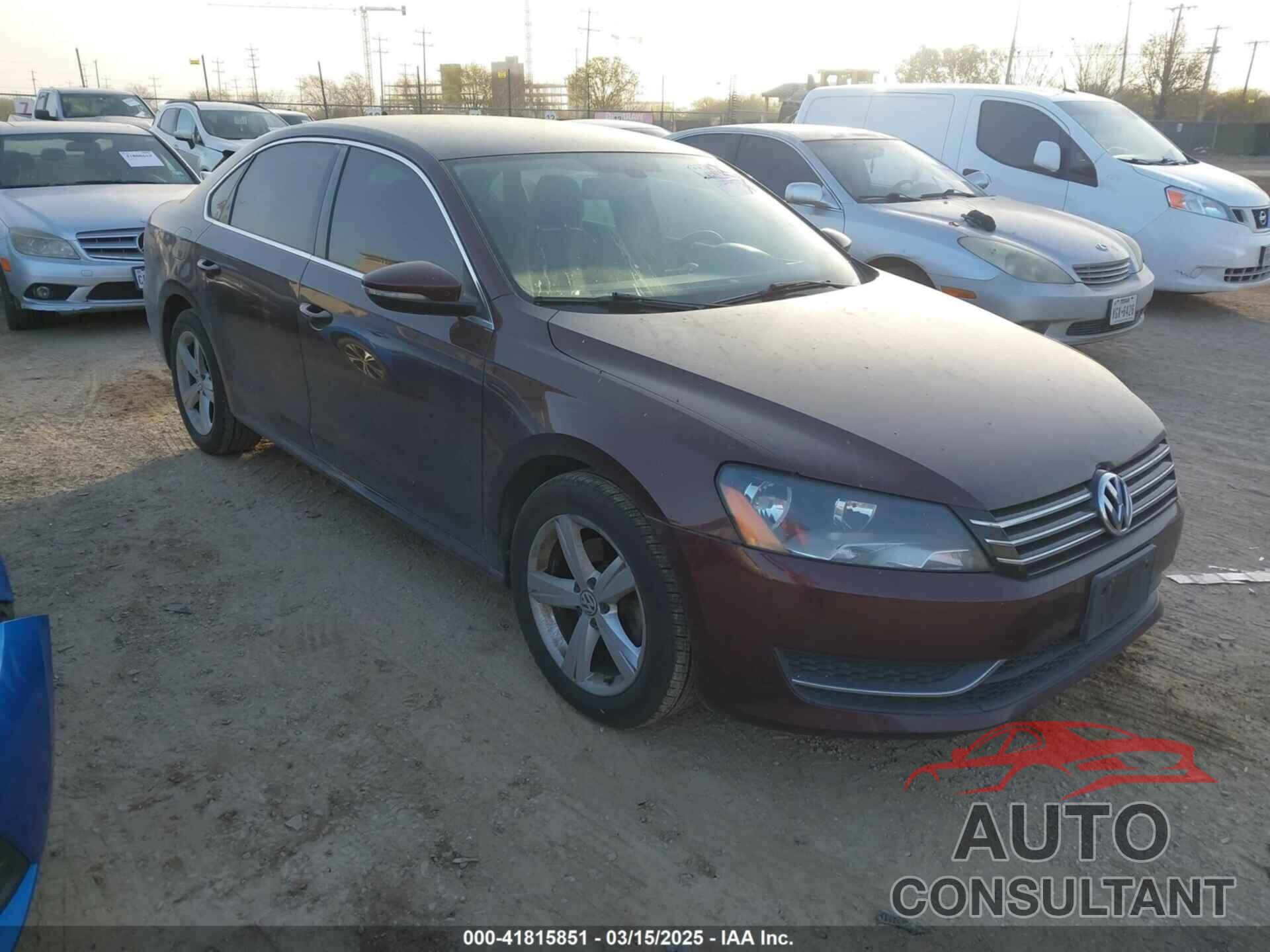 VOLKSWAGEN PASSAT 2012 - 1VWBP7A33CC091500