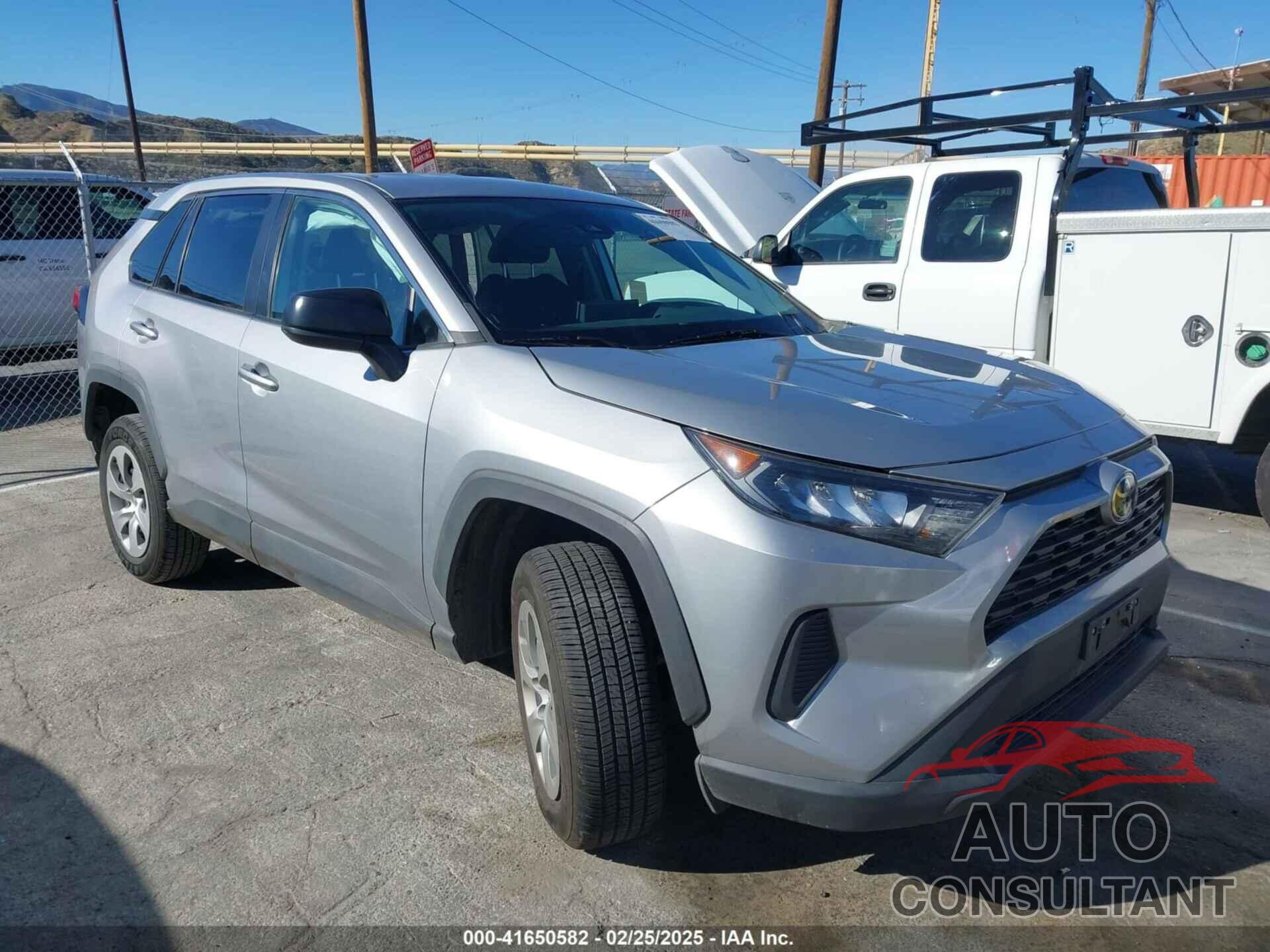TOYOTA RAV4 2022 - 2T3H1RFV8NW194366