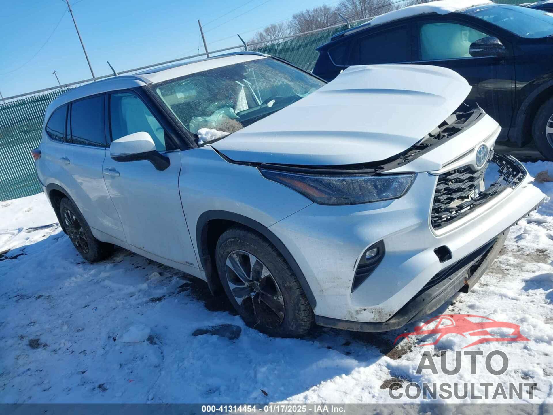TOYOTA HIGHLANDER 2022 - 5TDHBRCH9NS555620