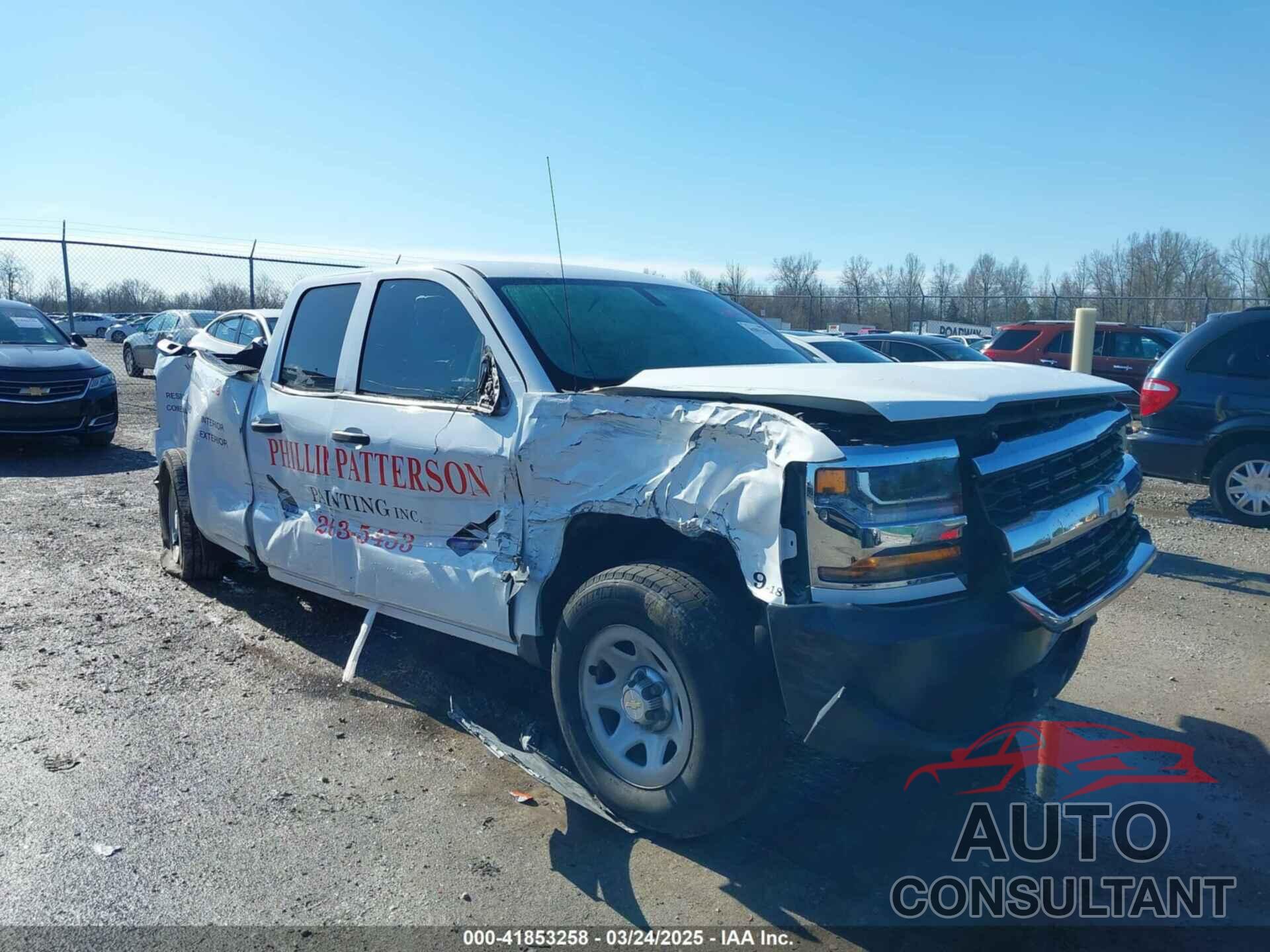 CHEVROLET SILVERADO 1500 2018 - 1GCVKNEC2JZ197105