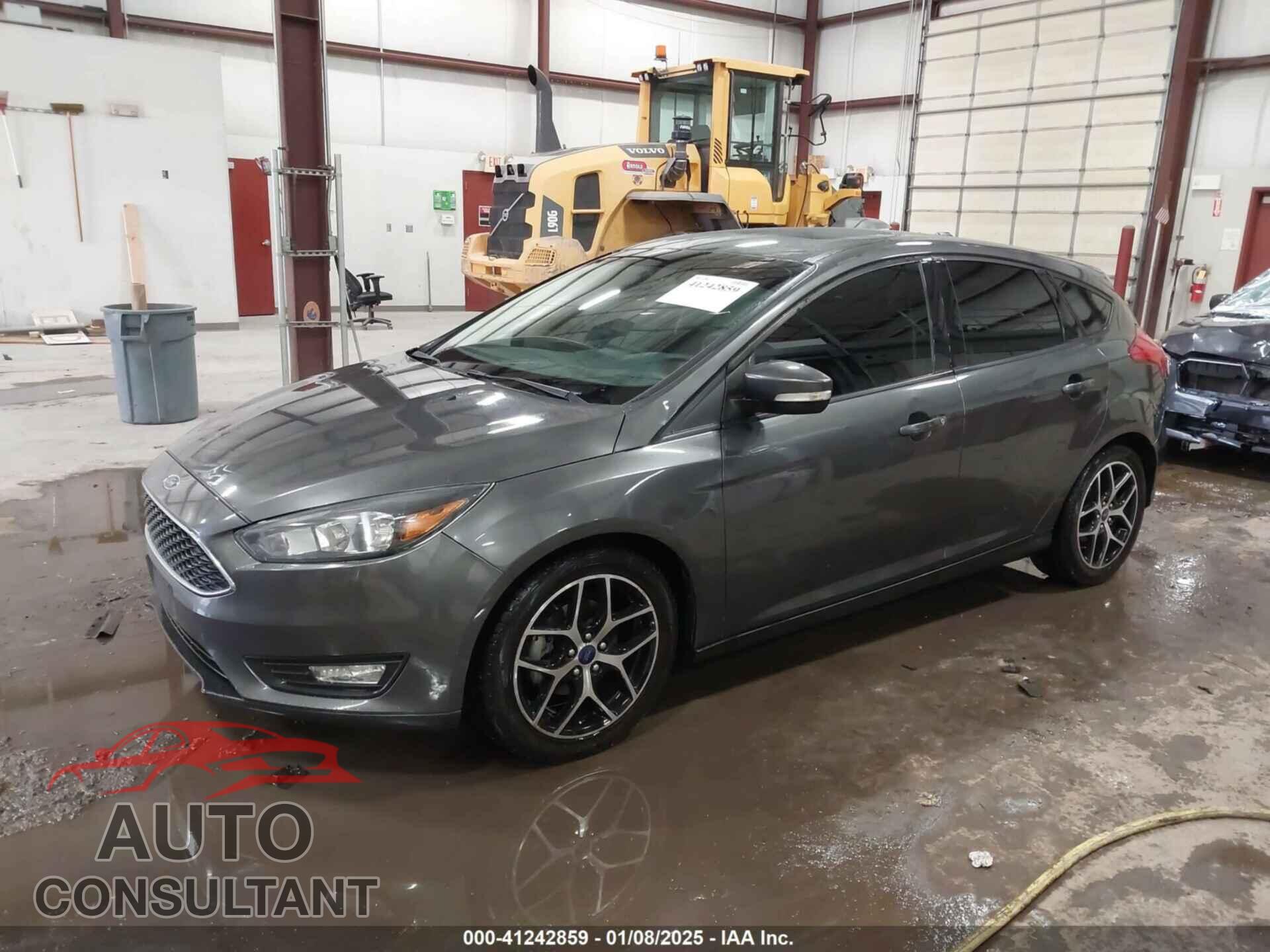 FORD FOCUS 2017 - 1FADP3M24HL258581