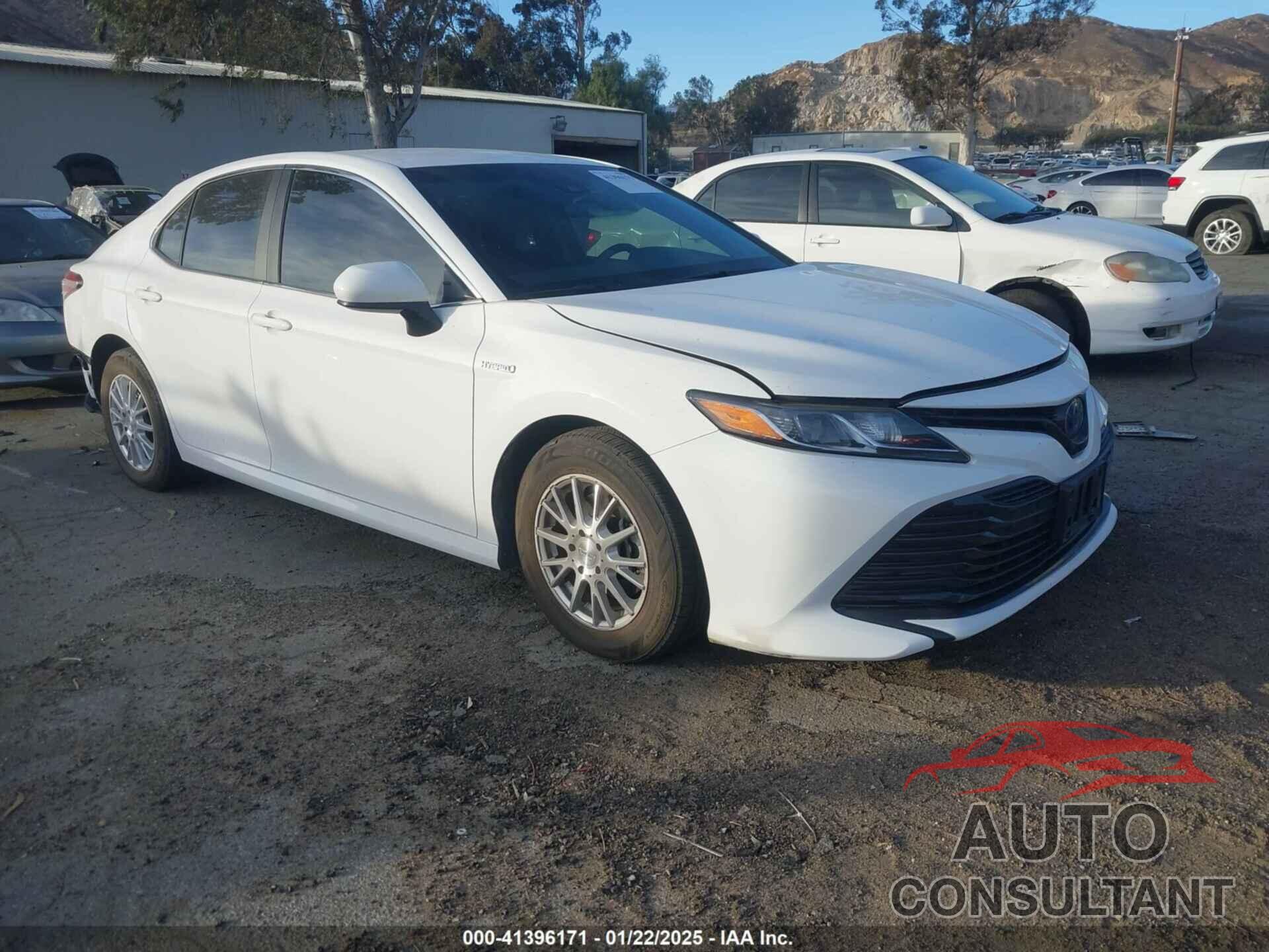 TOYOTA CAMRY HYBRID 2018 - 4T1B31HK0JU004308