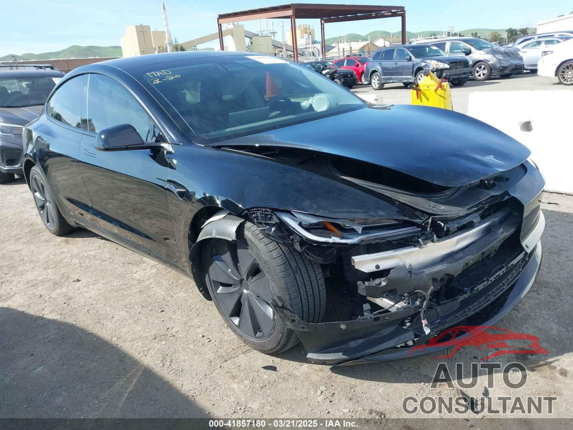 TESLA MODEL 3 2024 - 5YJ3E1EA5RF716946