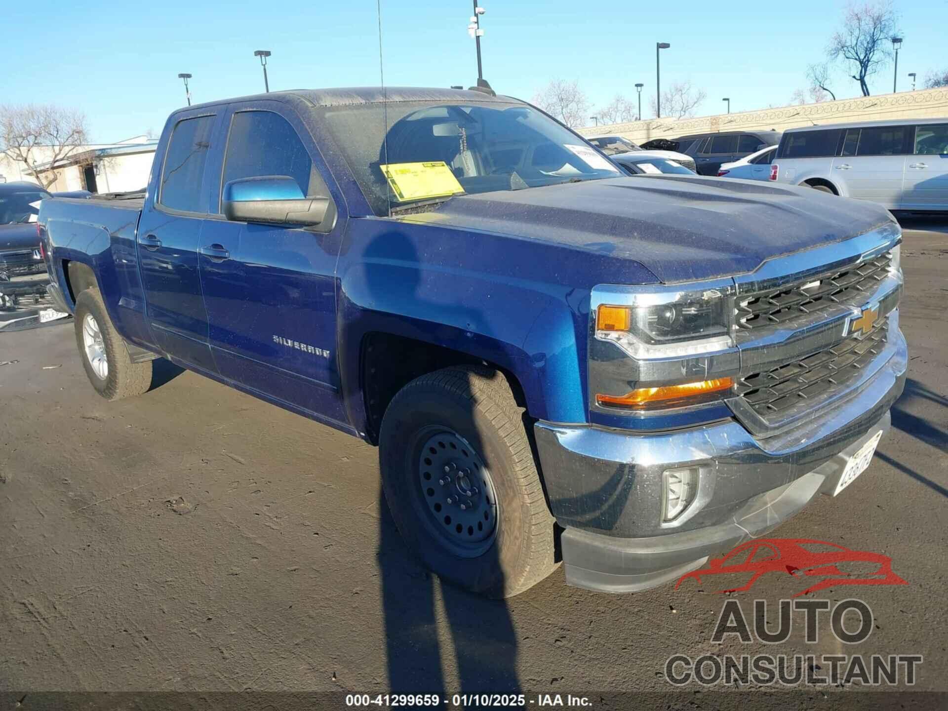 CHEVROLET SILVERADO 1500 2017 - 1GCRCREC0HZ186250