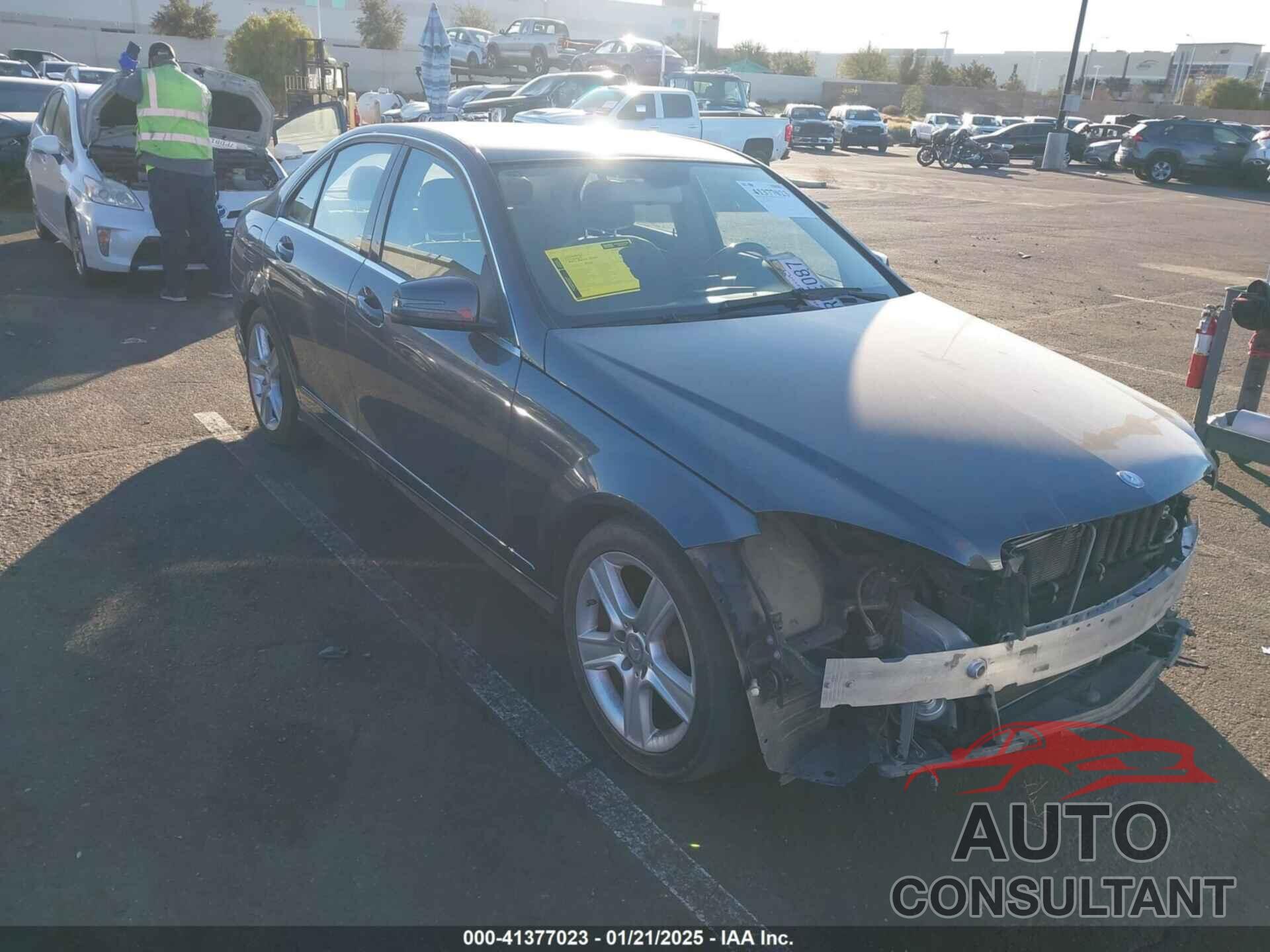 MERCEDES-BENZ C 300 2011 - WDDGF5EB8BR173564