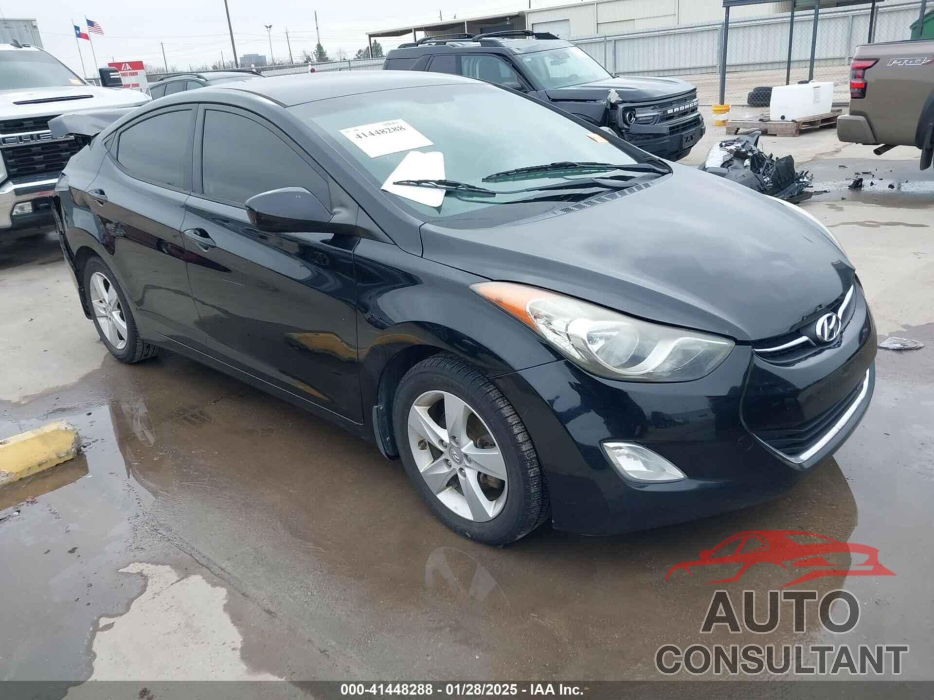 HYUNDAI ELANTRA 2013 - 5NPDH4AE7DH188651