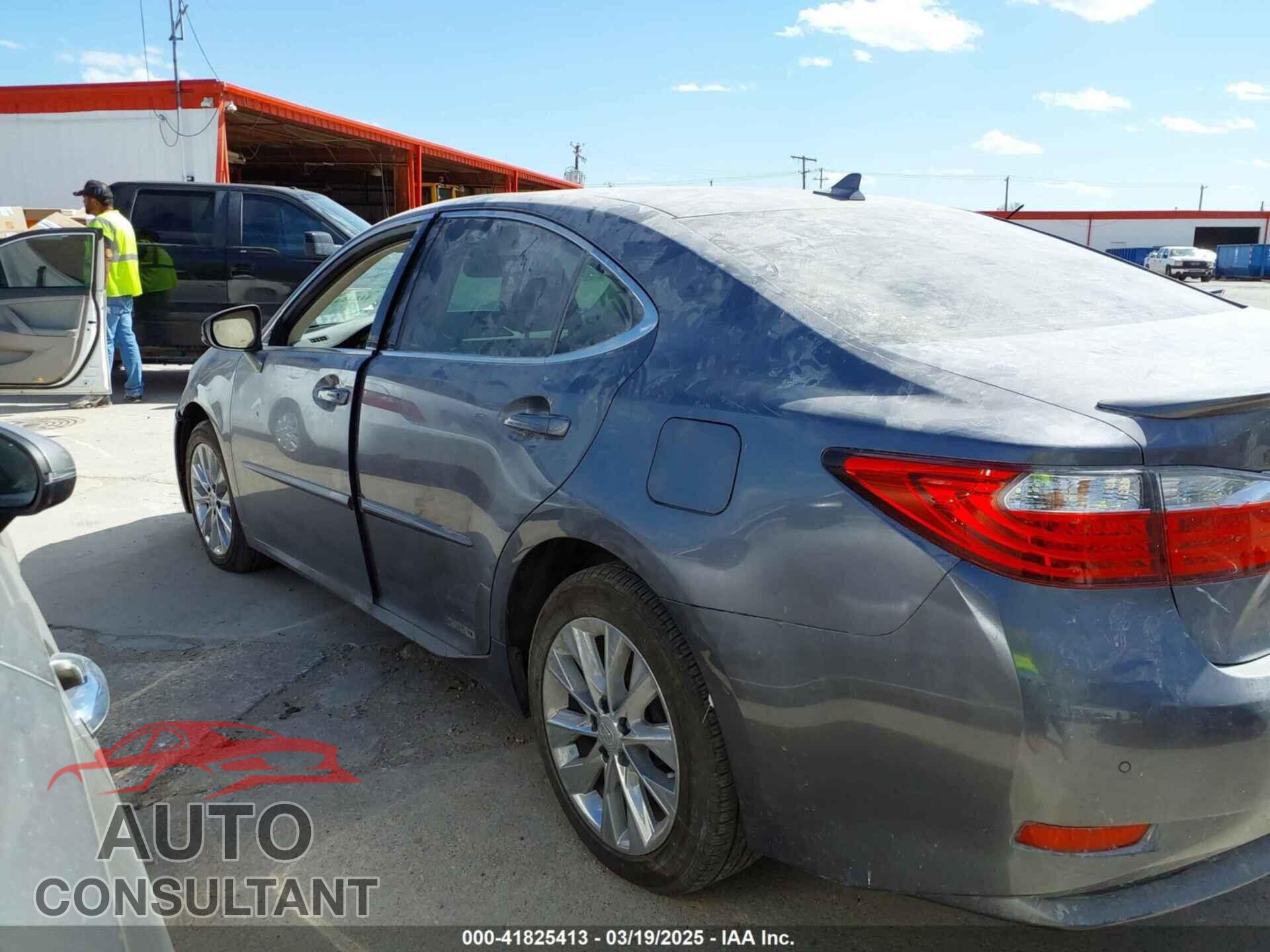 LEXUS ES 300H 2013 - JTHBW1GG7D2007679