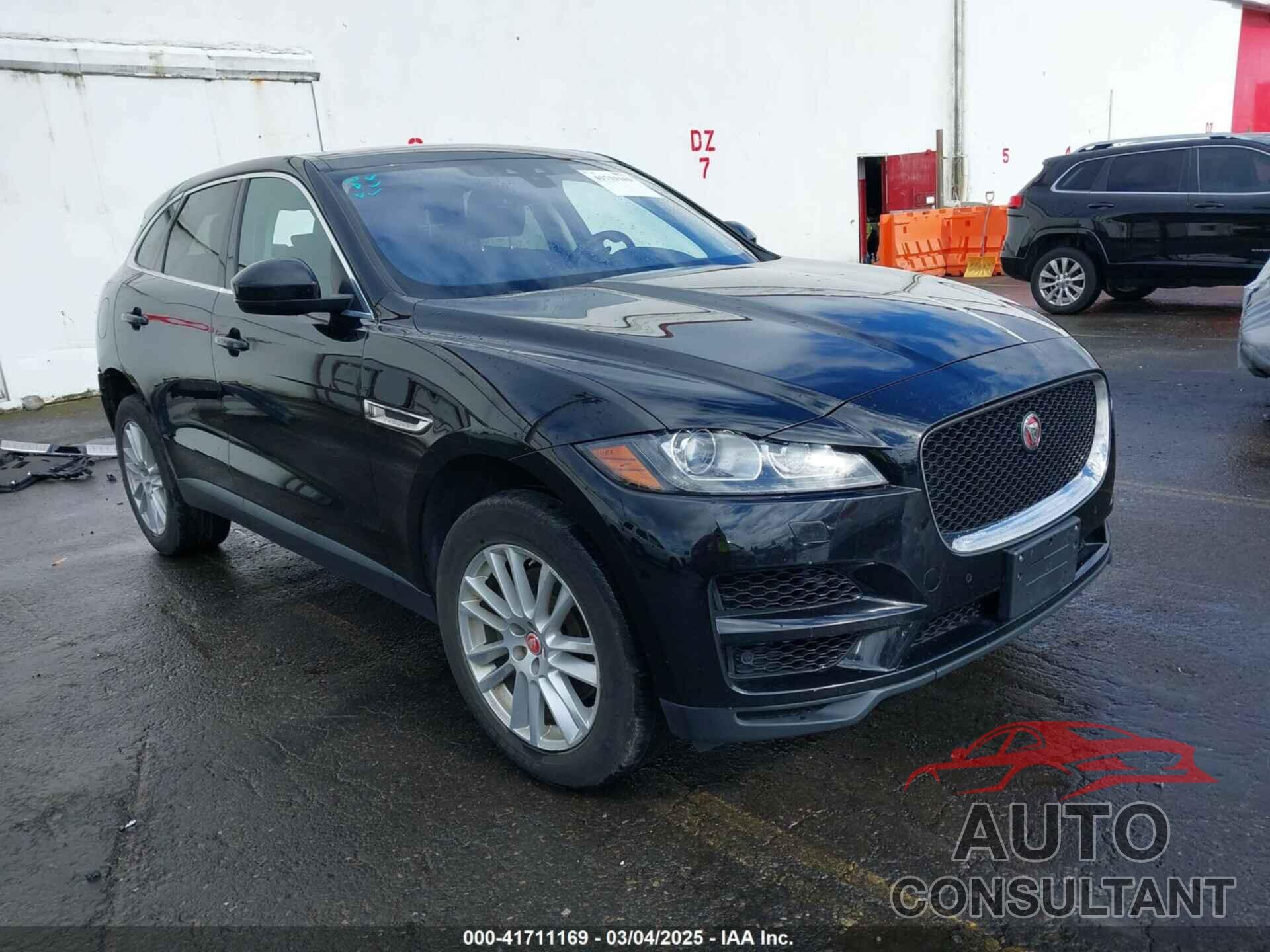 JAGUAR F-PACE 2019 - SADCK2GX1KA391800