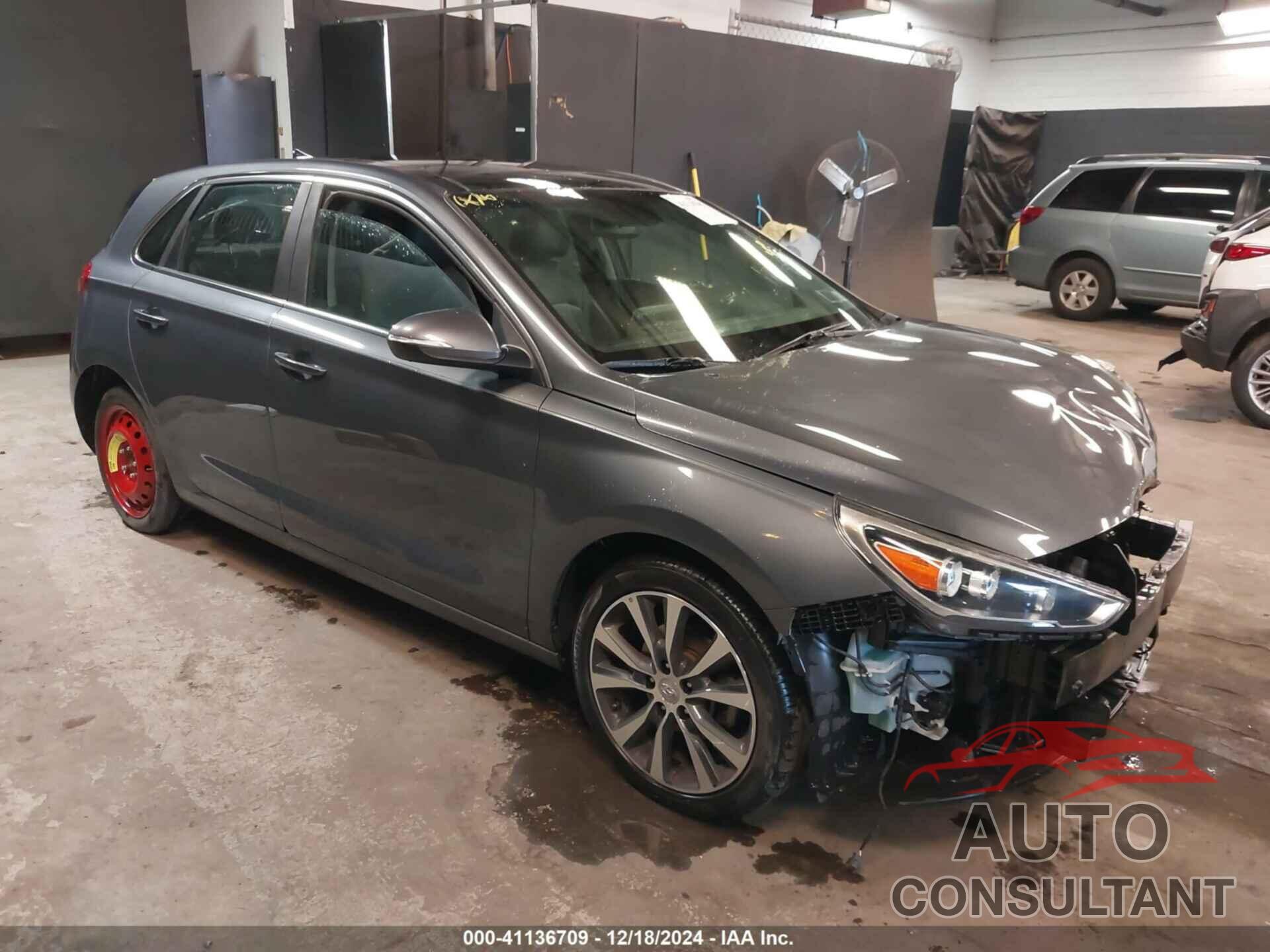 HYUNDAI ELANTRA GT 2018 - KMHH35LE0JU040583
