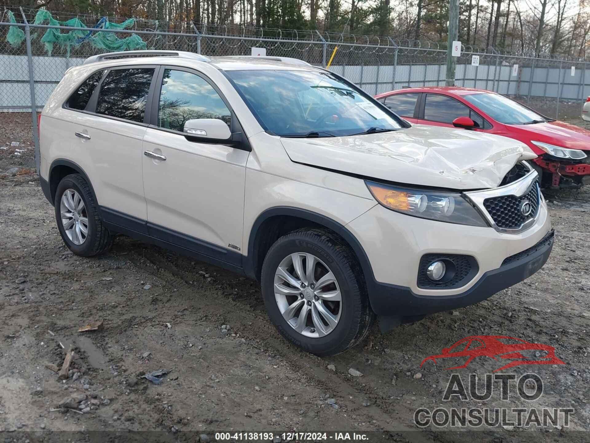 KIA SORENTO 2011 - 5XYKUDA18BG121870