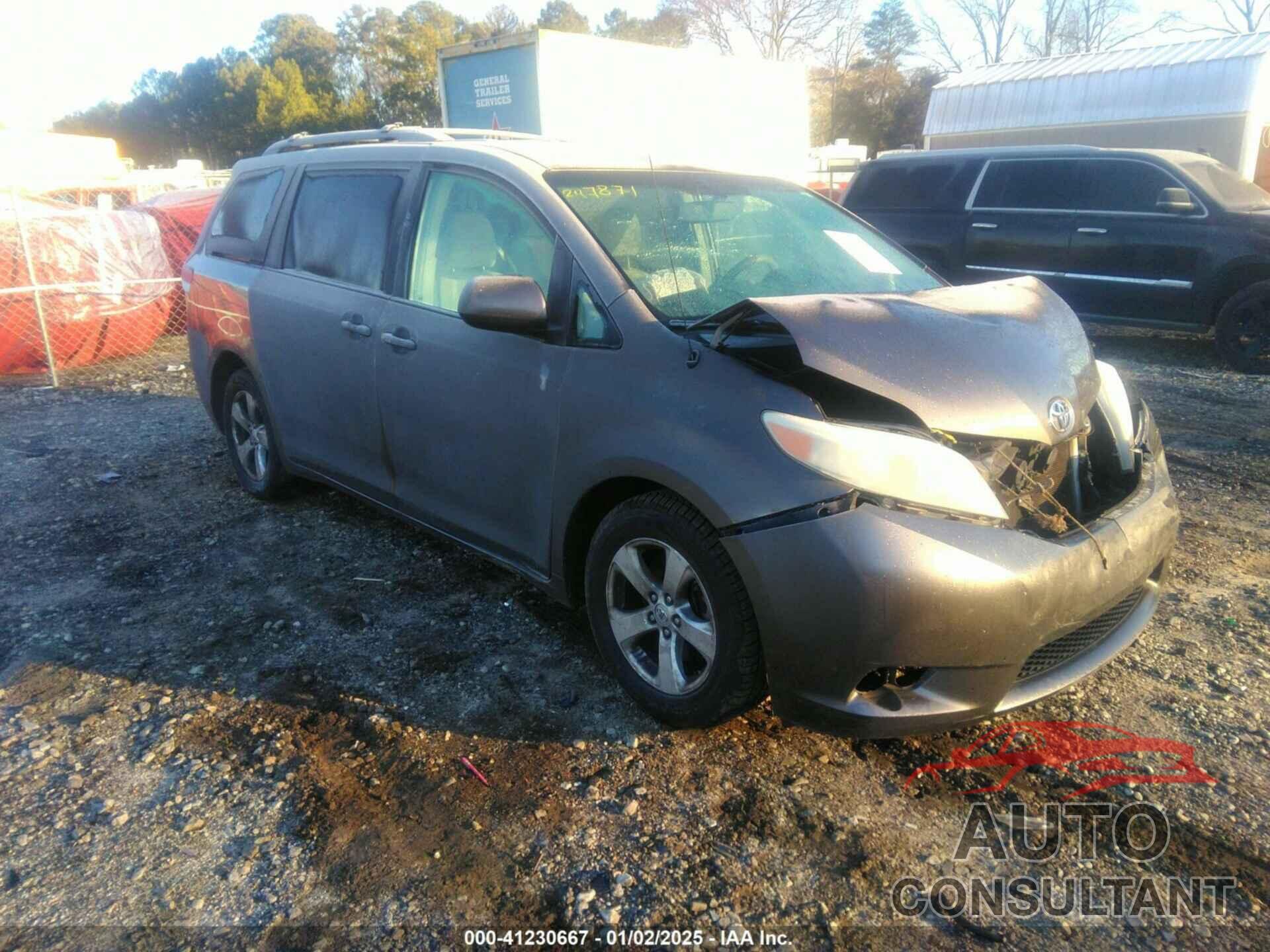 TOYOTA SIENNA 2013 - 5TDKK3DC8DS399588