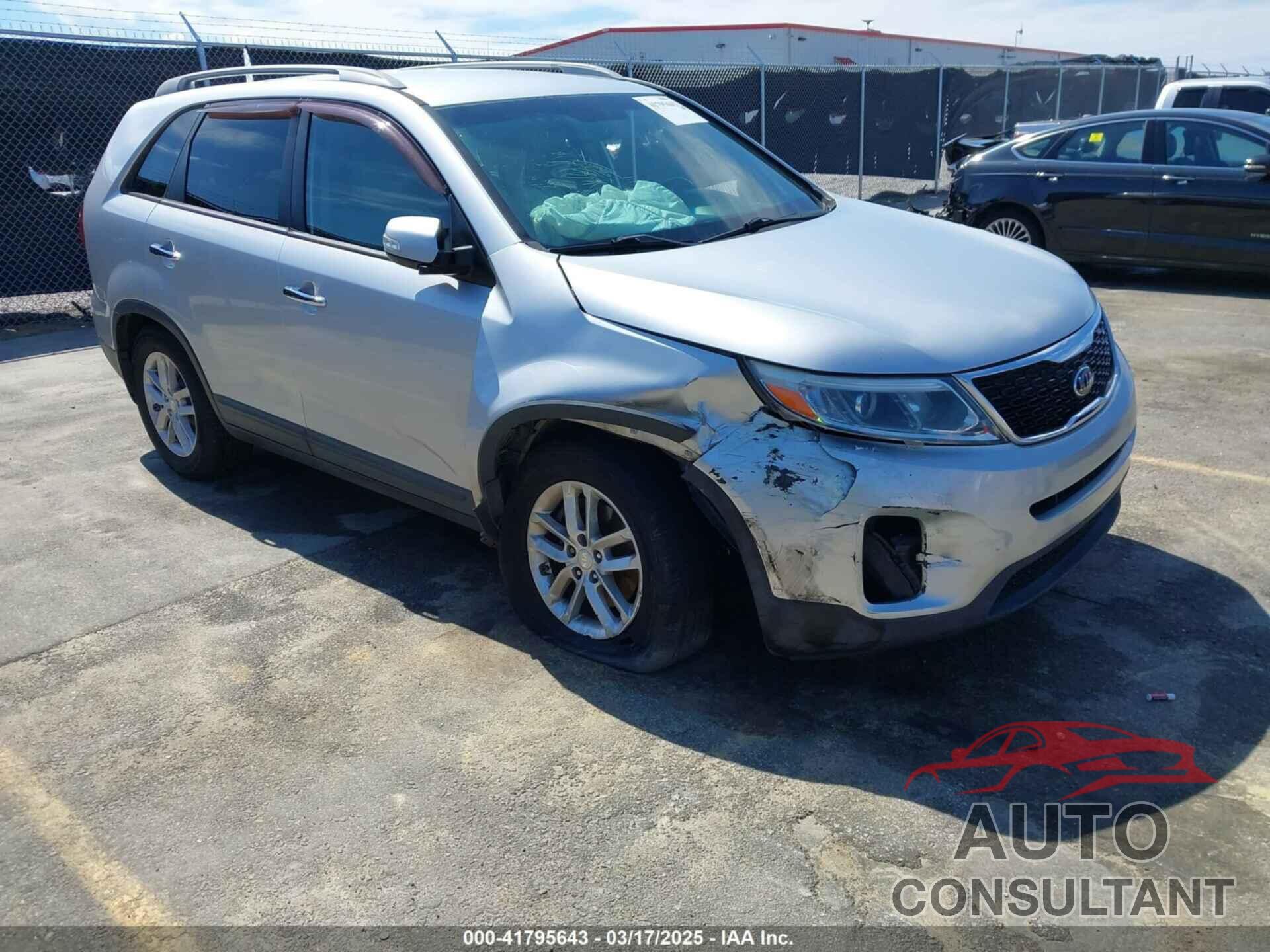 KIA SORENTO 2015 - 5XYKT4A60FG594389