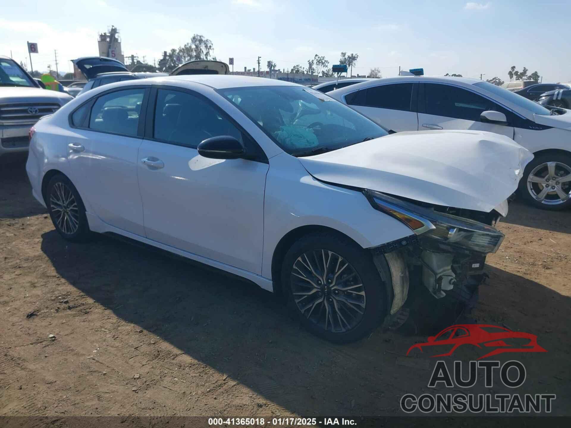 KIA FORTE 2023 - 3KPF54AD5PE537002