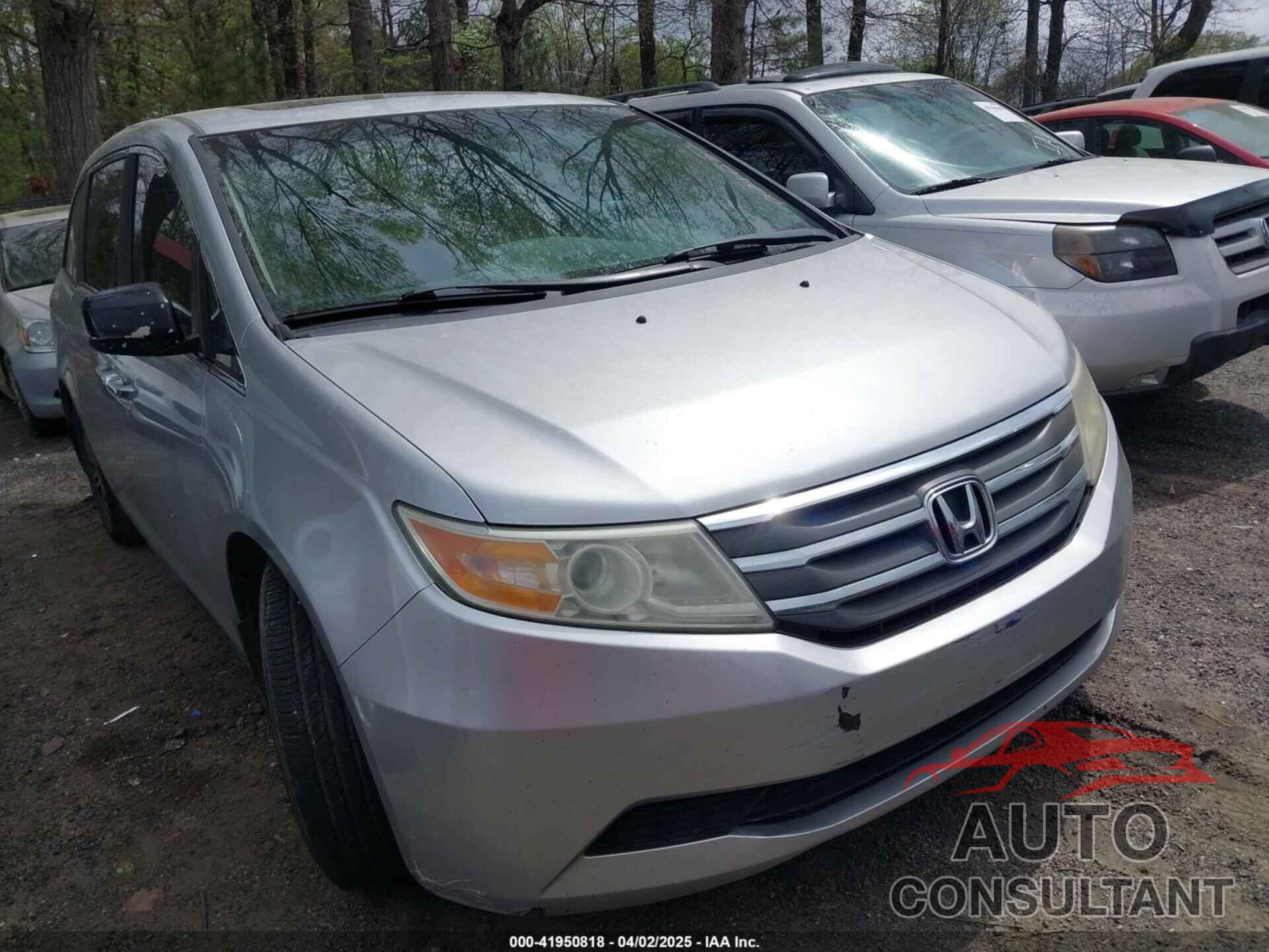 HONDA ODYSSEY 2013 - 5FNRL5H66DB021057