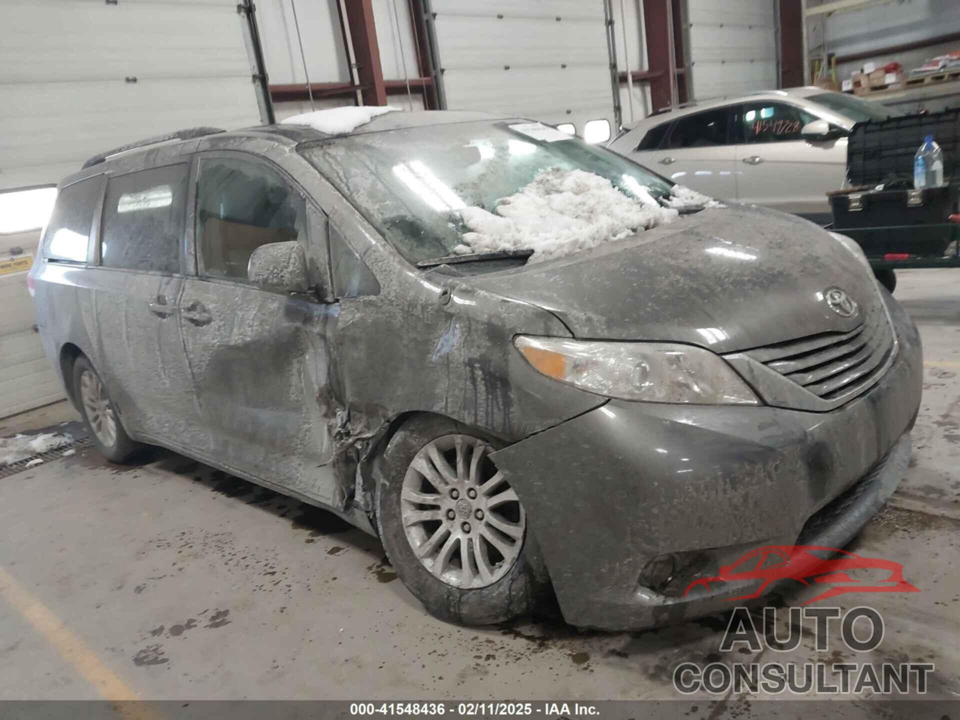 TOYOTA SIENNA 2014 - 5TDYK3DC4ES439614