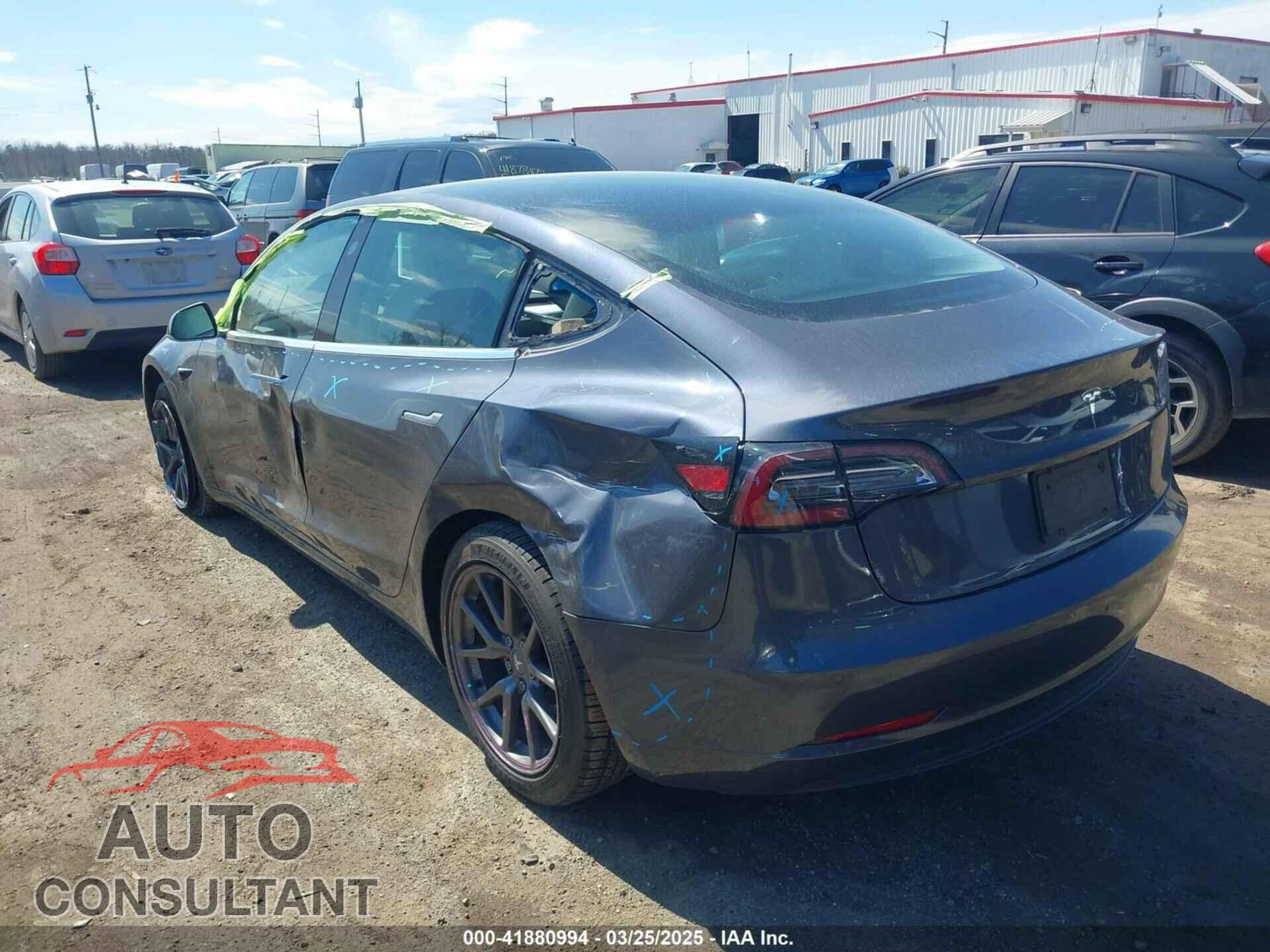 TESLA MODEL 3 2020 - 5YJ3E1EA2LF634566
