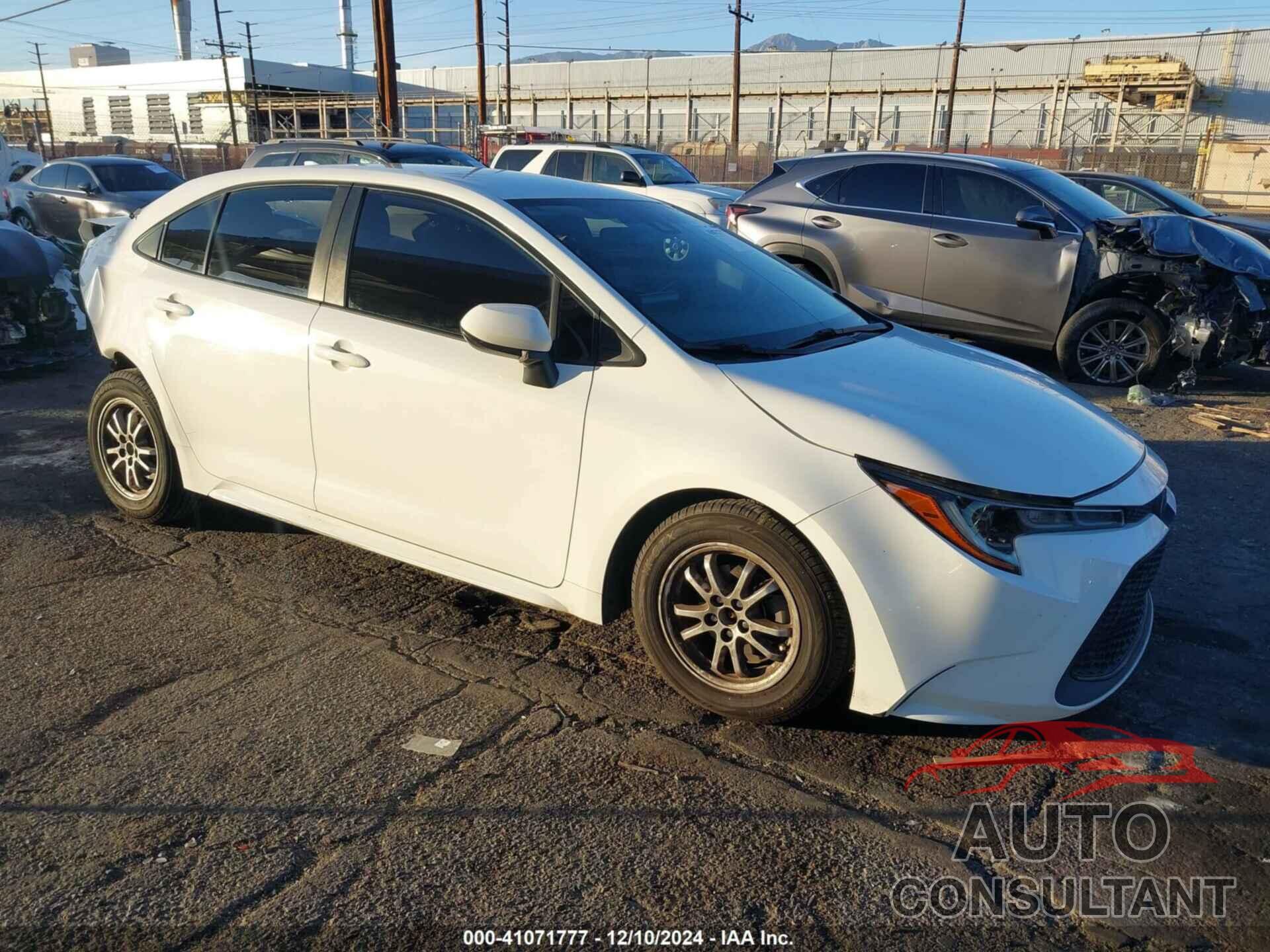 TOYOTA COROLLA 2022 - JTDEAMDE7N3002186