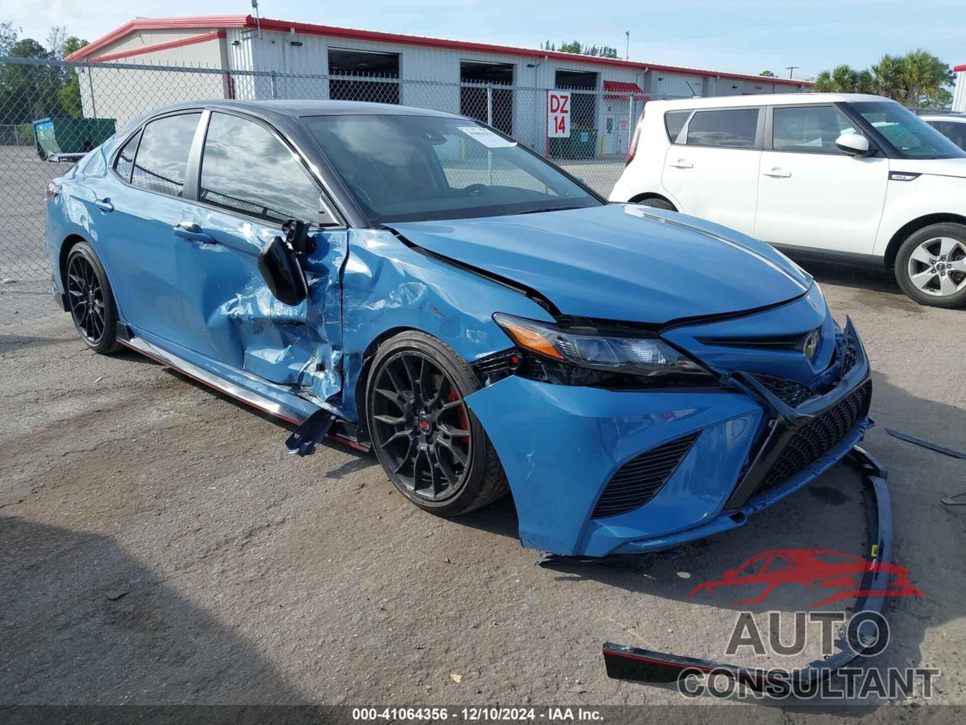 TOYOTA CAMRY 2022 - 4T1KZ1AK4NU070035