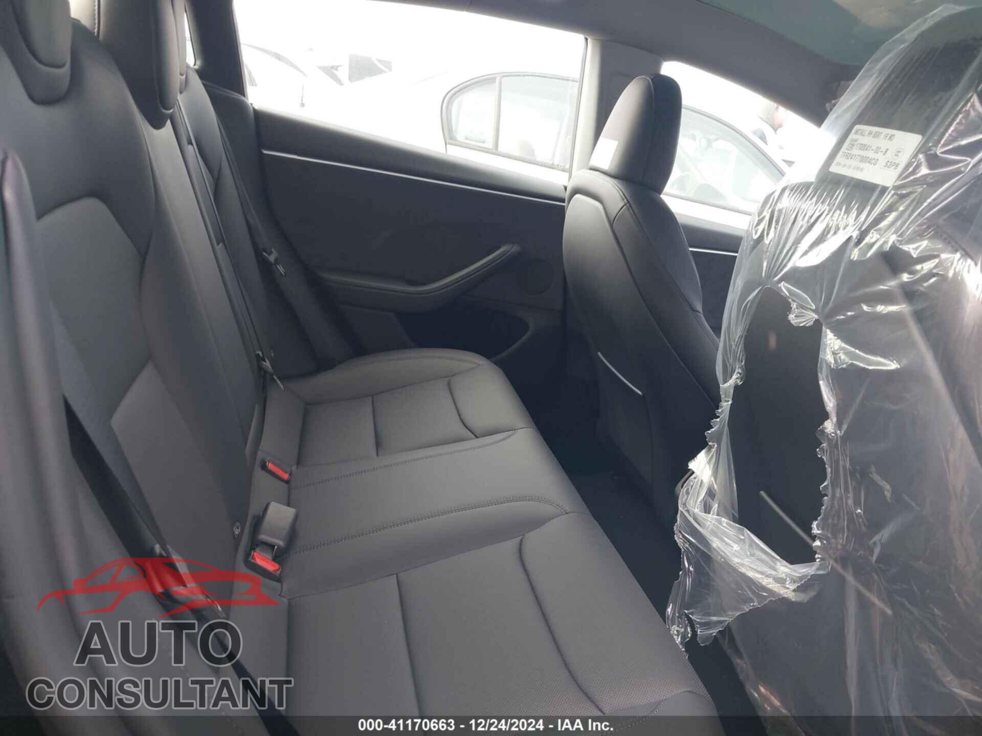 TESLA MODEL 3 2024 - 5YJ3E1EB2RF806922