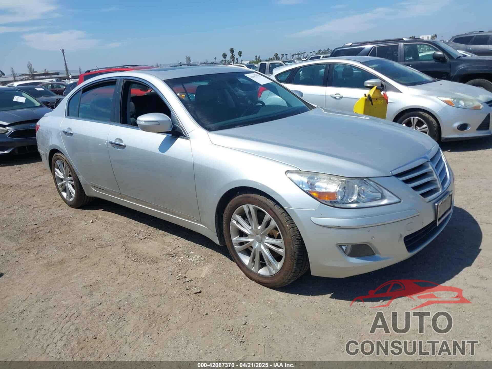 HYUNDAI GENESIS 2009 - KMHGC46F99U032536