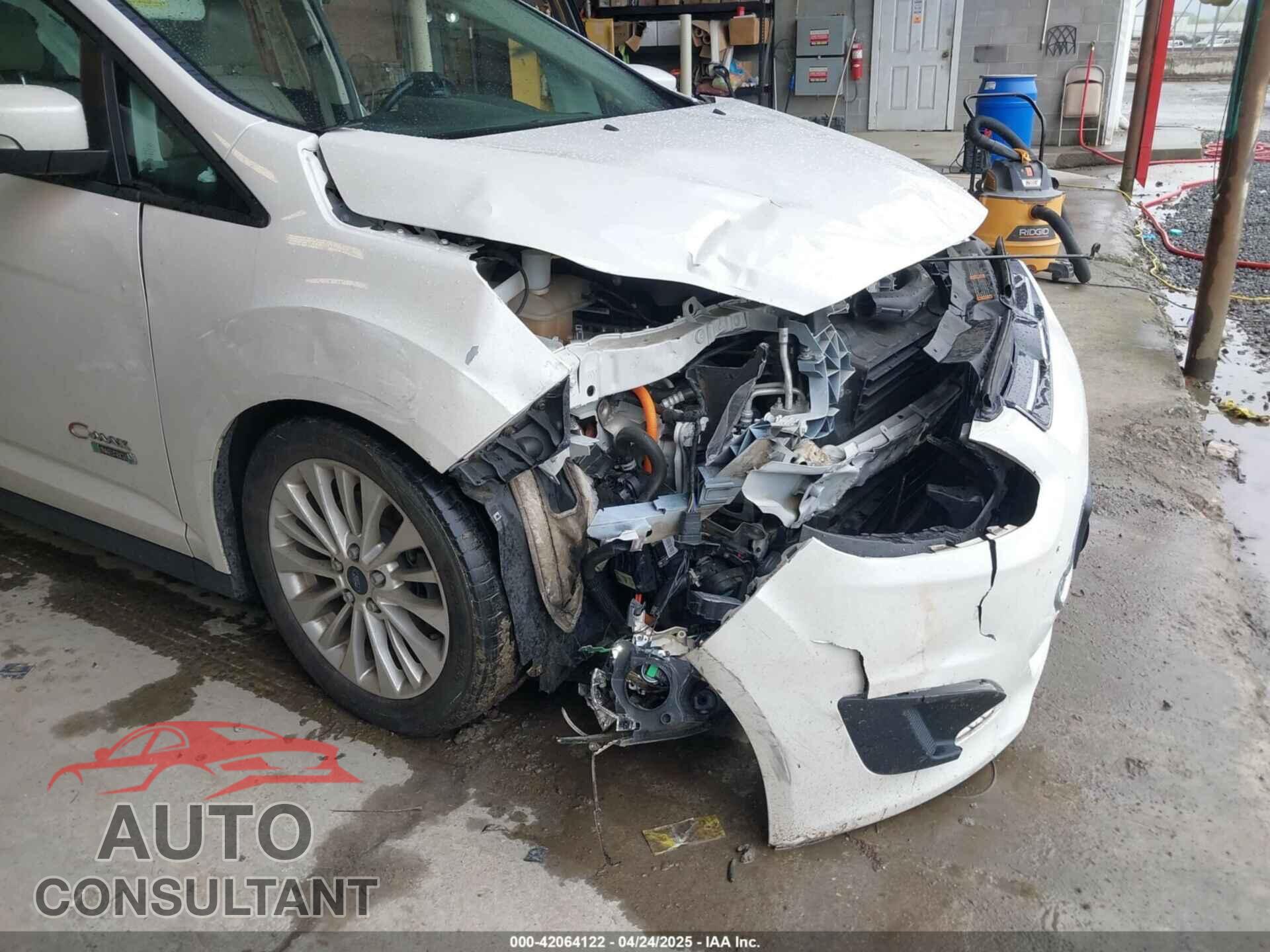 FORD C-MAX ENERGI 2017 - 1FADP5EU2HL106844