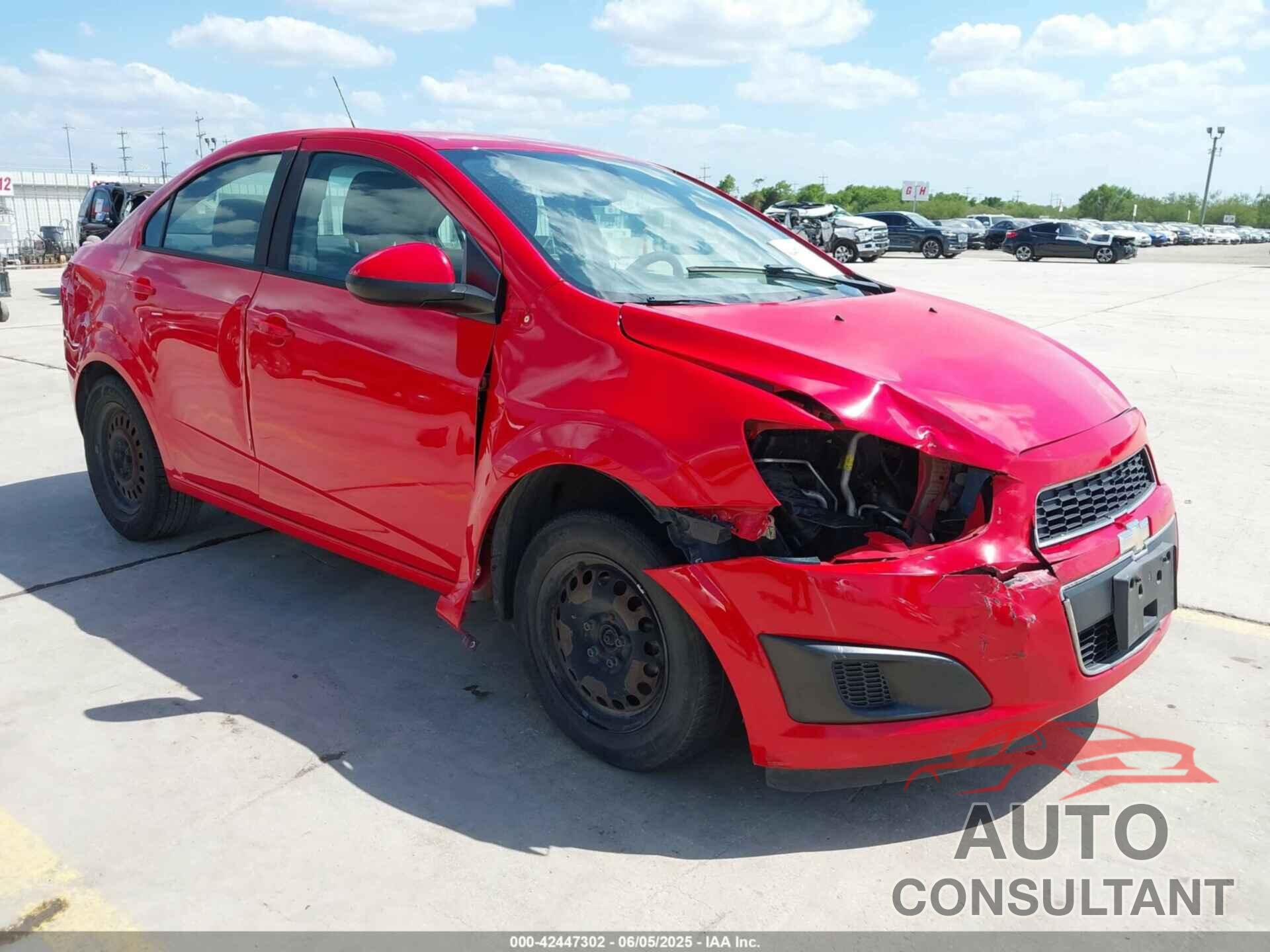 CHEVROLET SONIC 2016 - 1G1JA5SH9G4124457