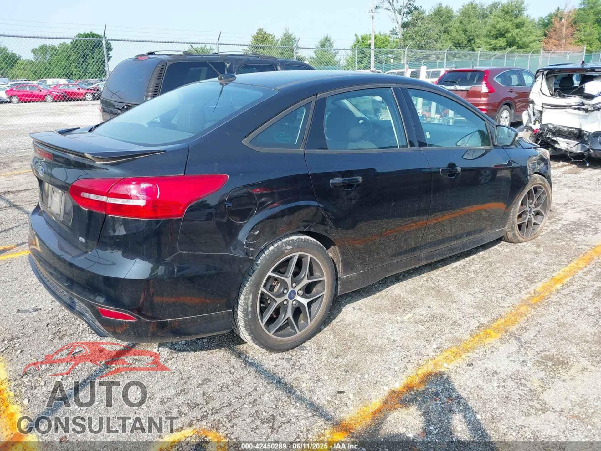 FORD FOCUS 2016 - 1FADP3F25GL258603