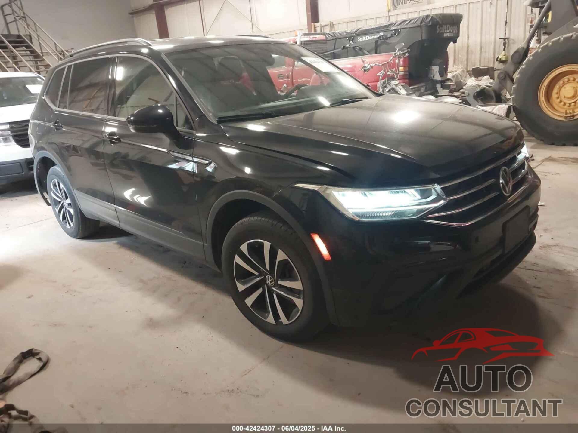 VOLKSWAGEN TIGUAN 2024 - 3VVFB7AX1RM043864