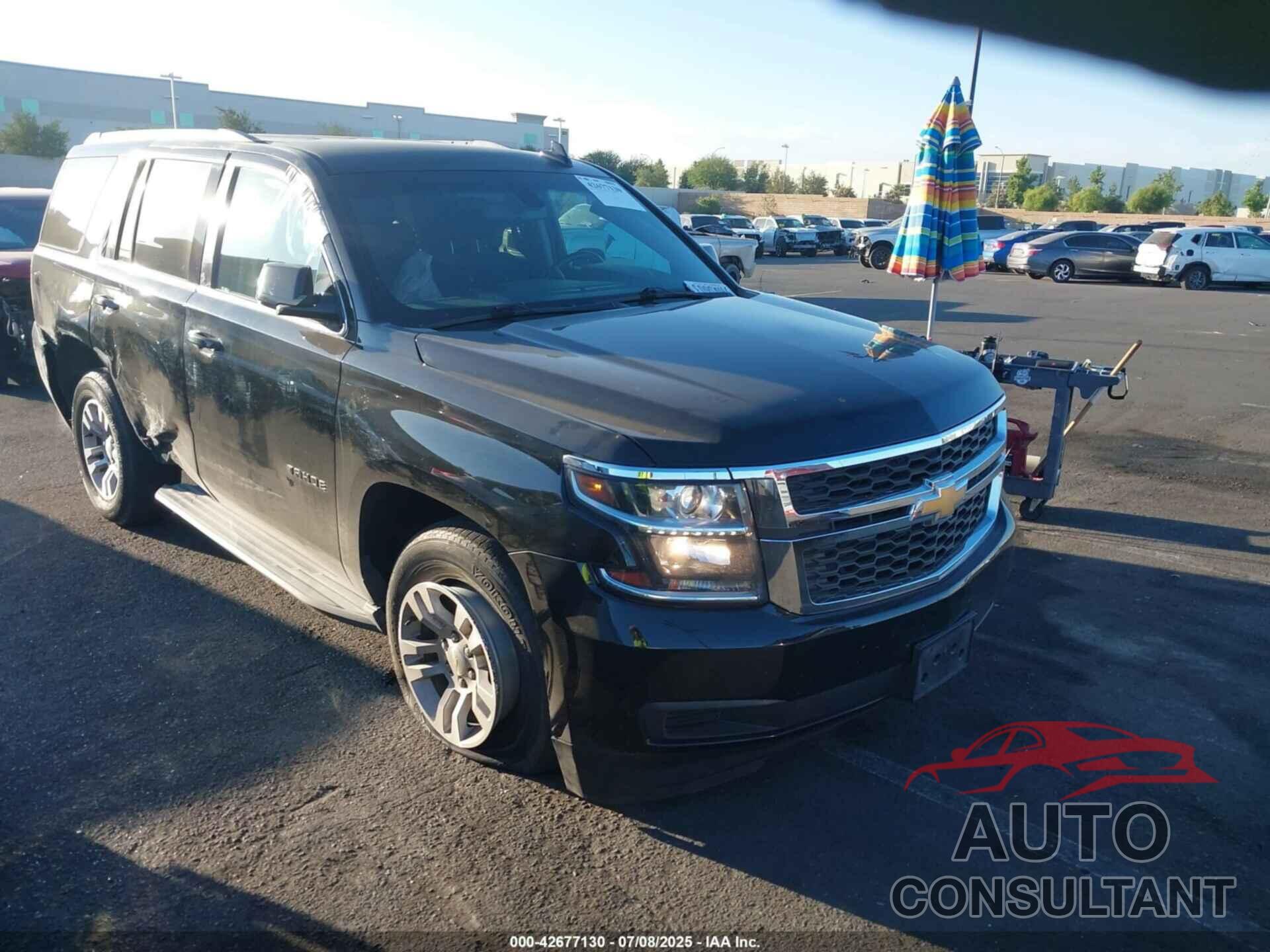 CHEVROLET TAHOE 2017 - 1GNSCAKC7HR379316