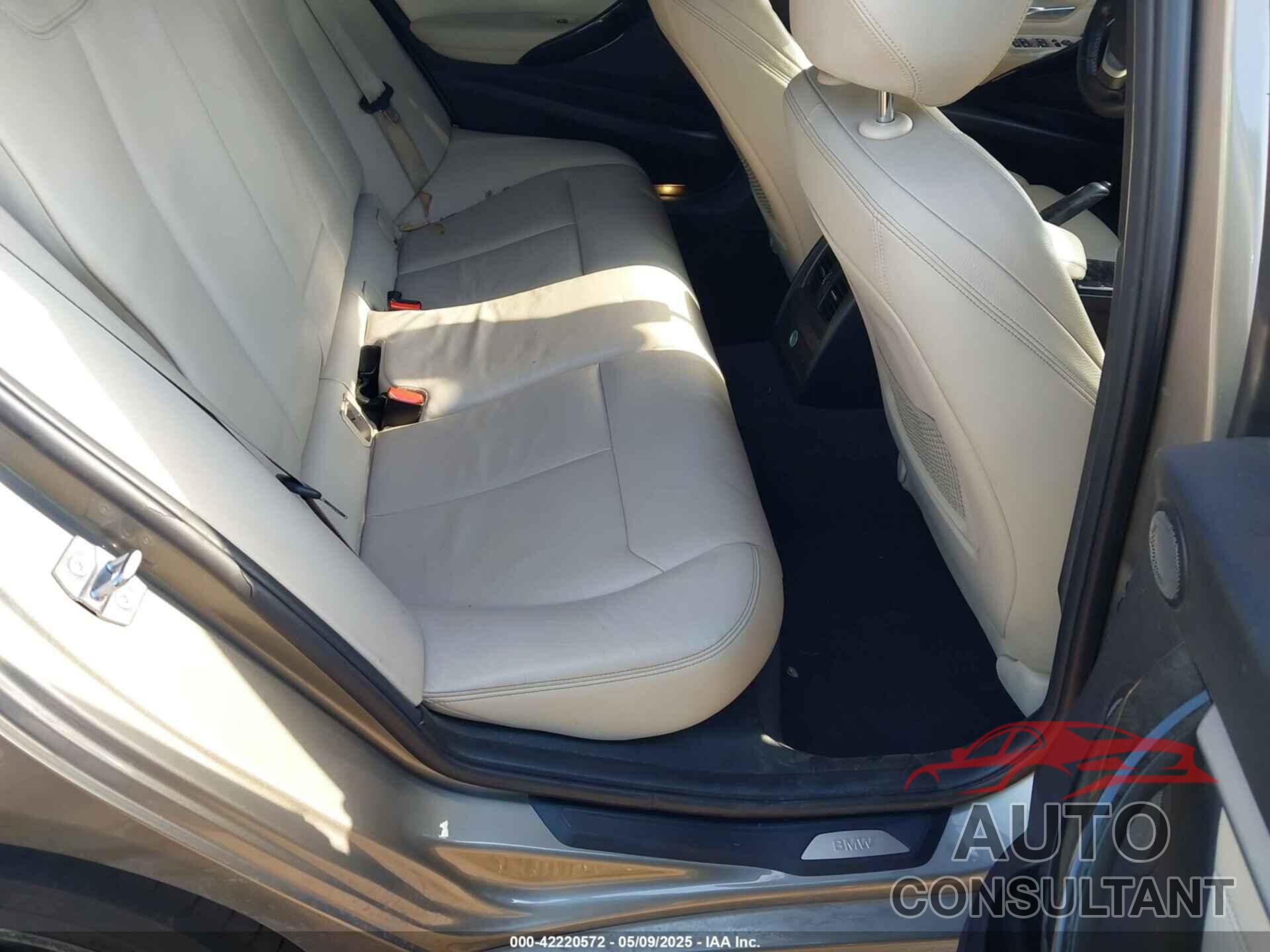 BMW 328I 2016 - WBA8E7C53GK415555