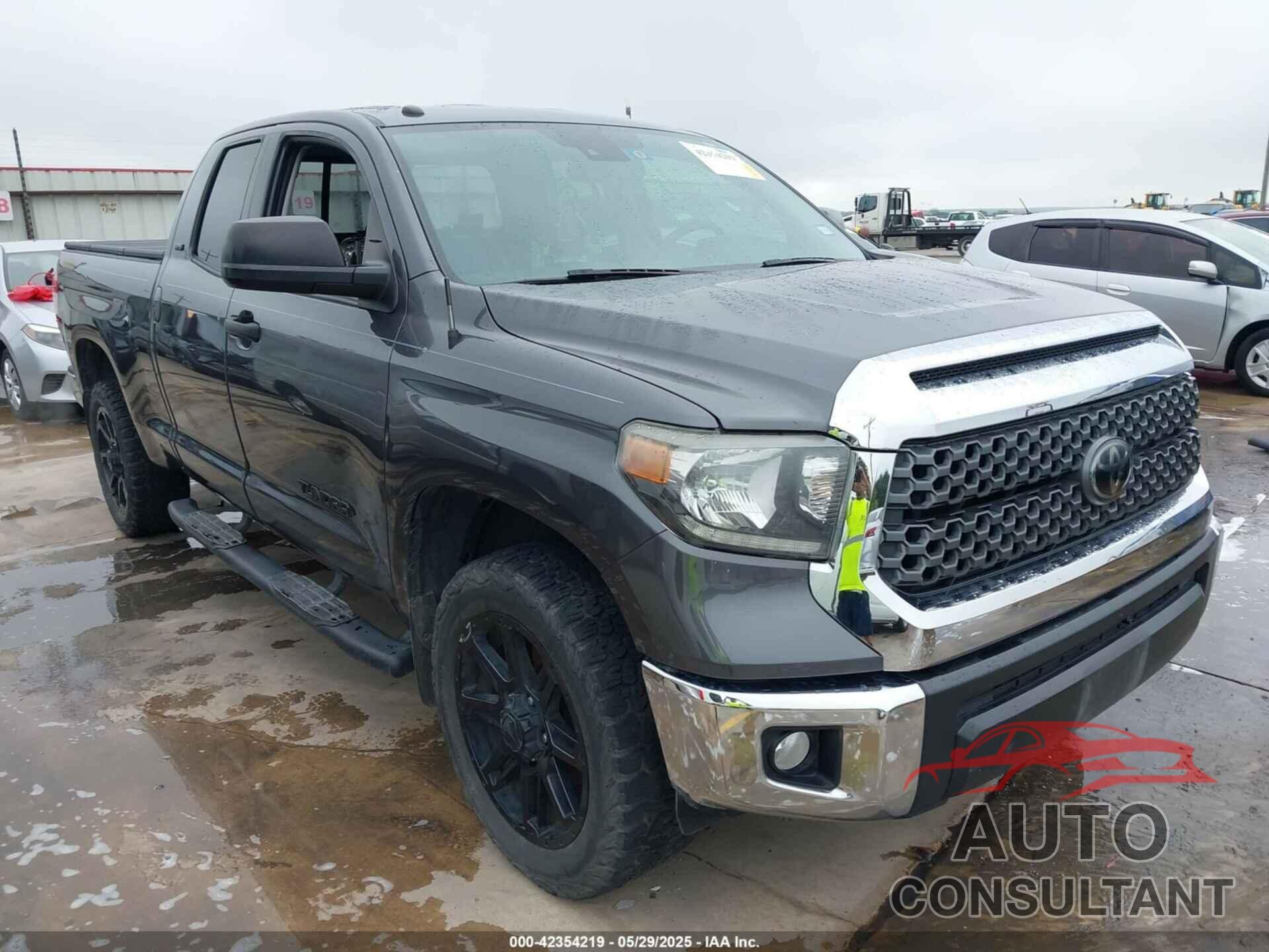 TOYOTA TUNDRA 2019 - 5TFRM5F13KX134892