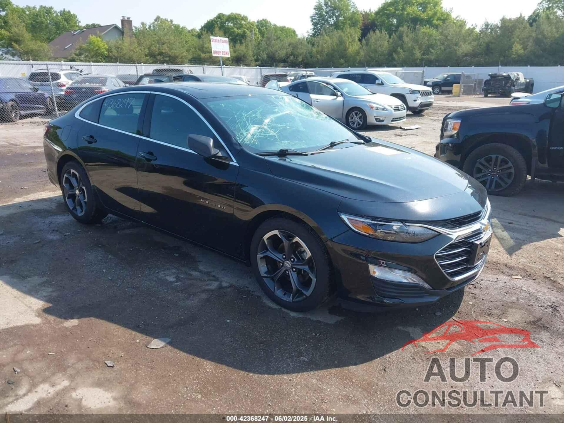 CHEVROLET MALIBU 2022 - 1G1ZD5ST3NF155588
